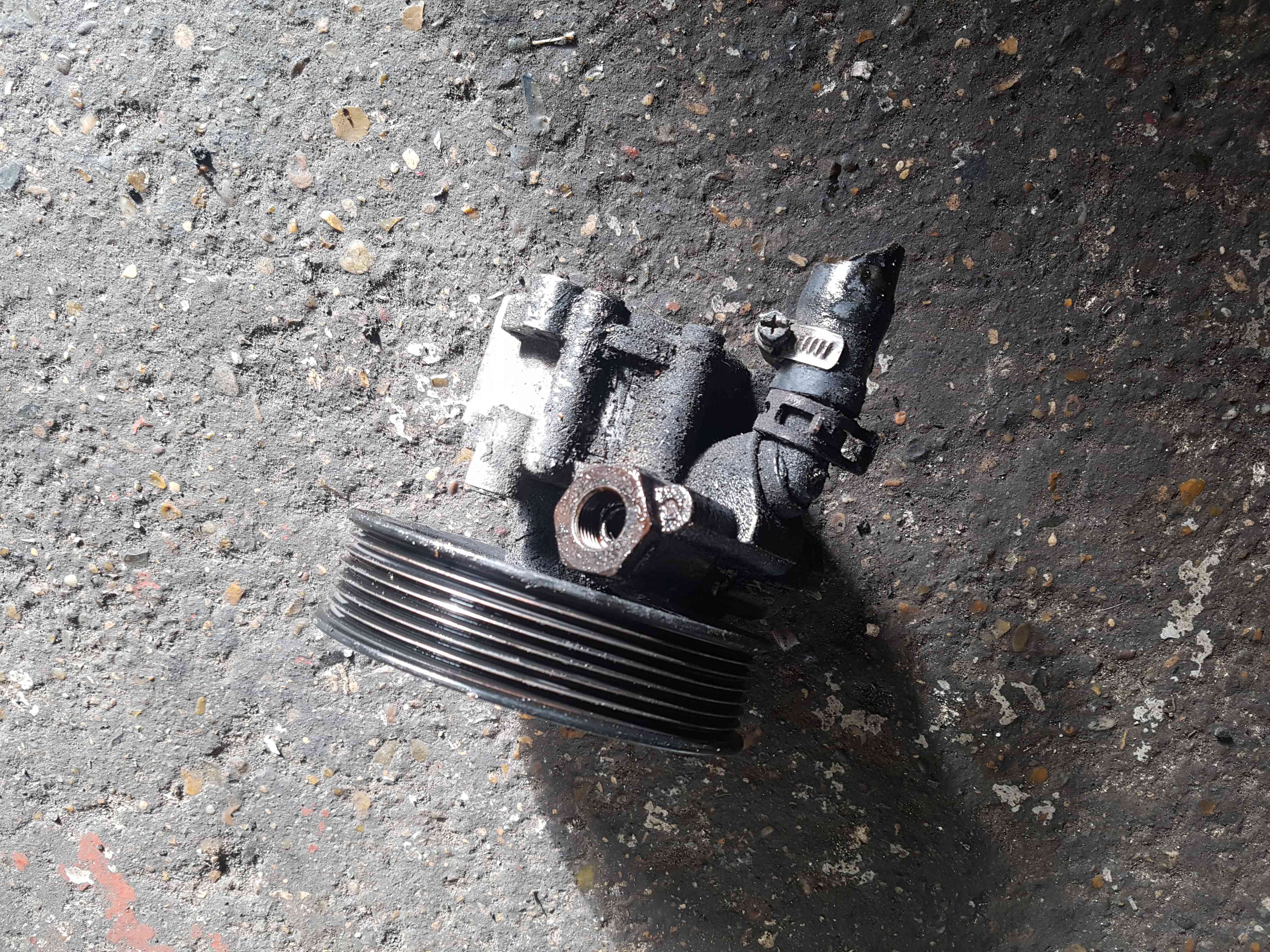 Thumb 3 Renault Trafic 2006-2014 2.0 DCI Power Steering Pump M9R 692