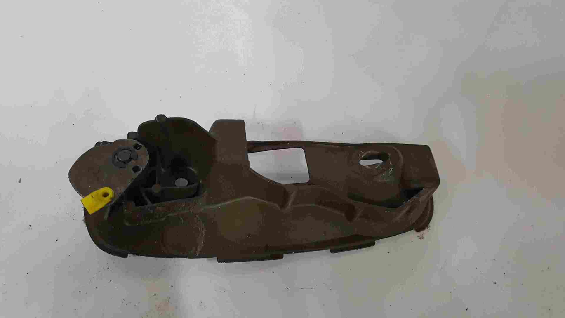 Thumb 2 Renault Trafic 2006-2014 Drivers OSF Front Exterior Door Handle Mount 7700311817