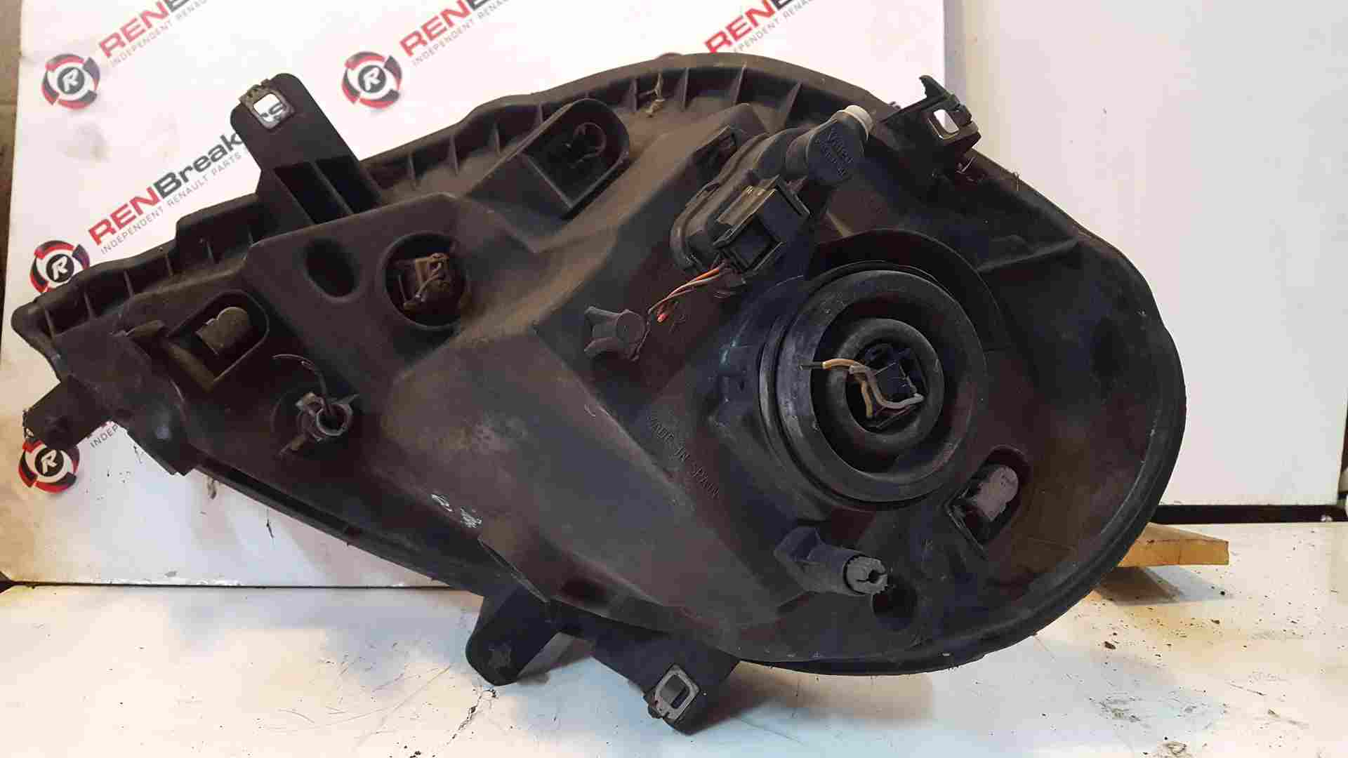 Thumb 4 Renault Trafic 2006-2014 Drivers OSF Front Headlight 8200701361 marks