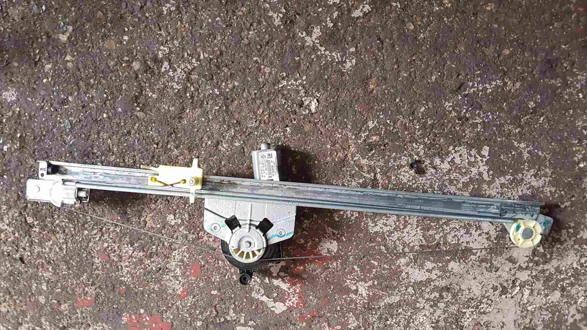 Thumb 6 Renault Trafic 2006-2014 Drivers OSF Front Window Motor + Regulator 2 PIN