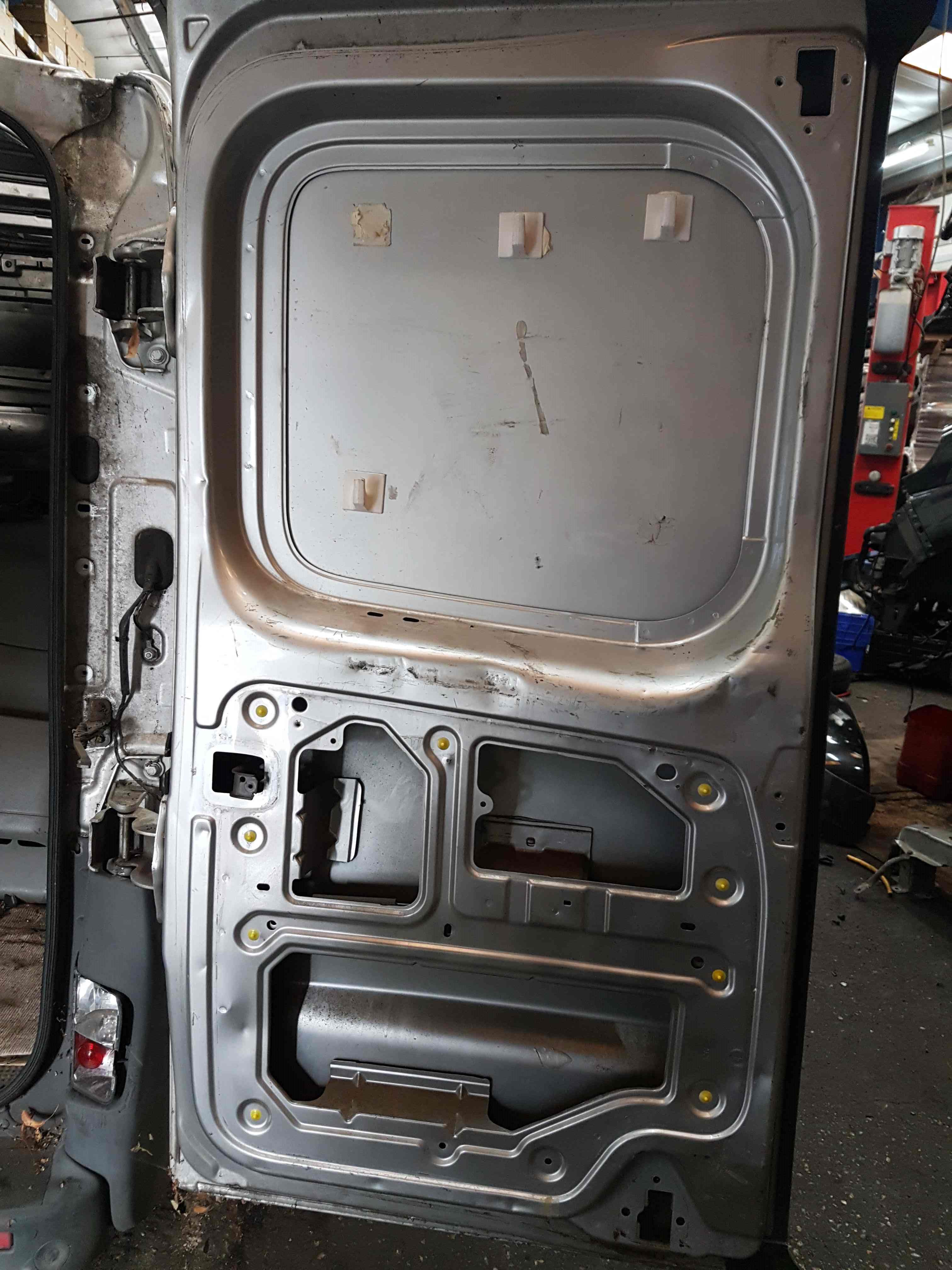 Thumb 4 Renault Trafic 2006-2014 Drivers OSR Rear Barn Door Silver Cmg64