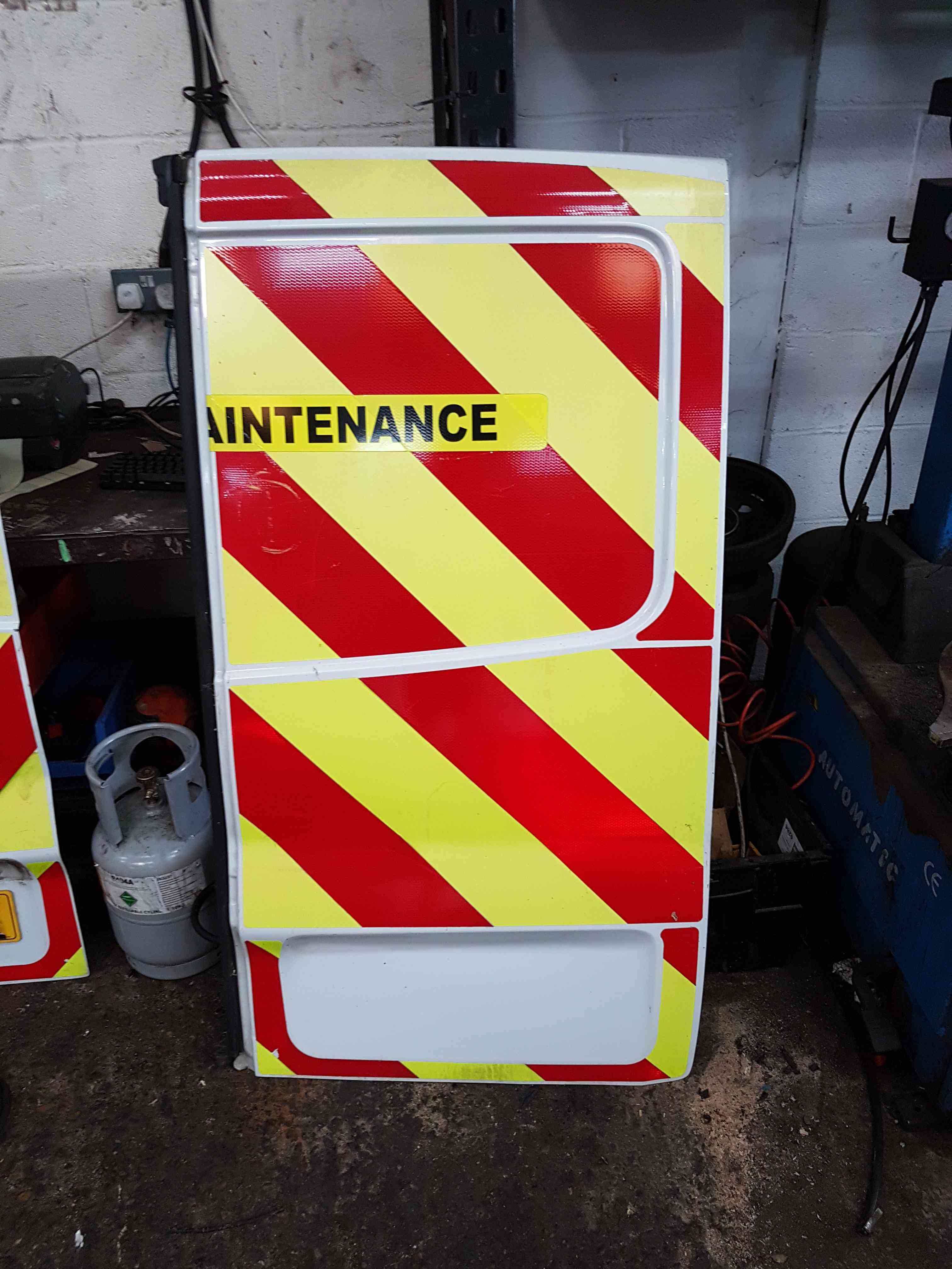Thumb 5 Renault Trafic 2006-2014 Drivers OSR Rear Barn Door White