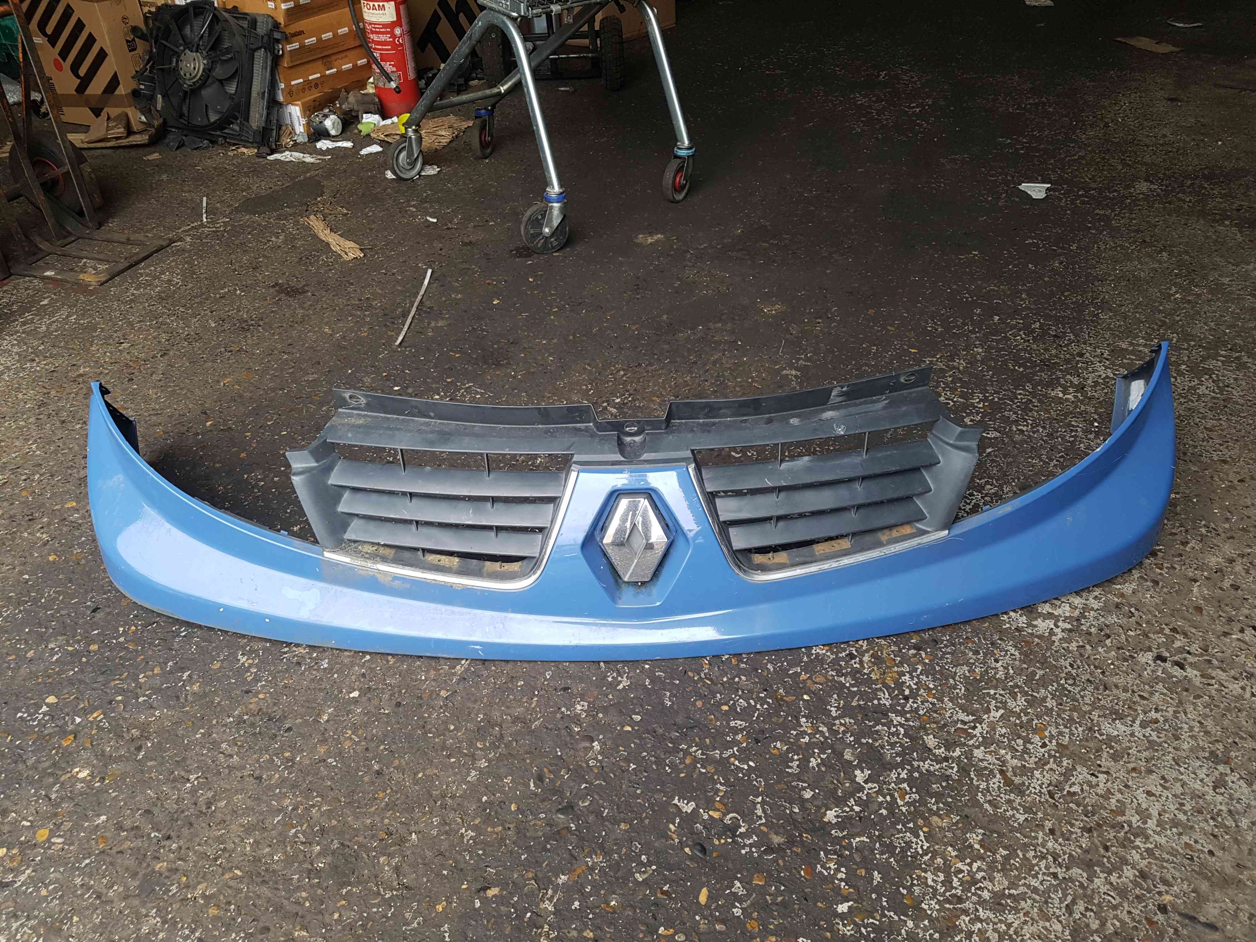Renault Trafic 2006-2014 Front Grill Blue 