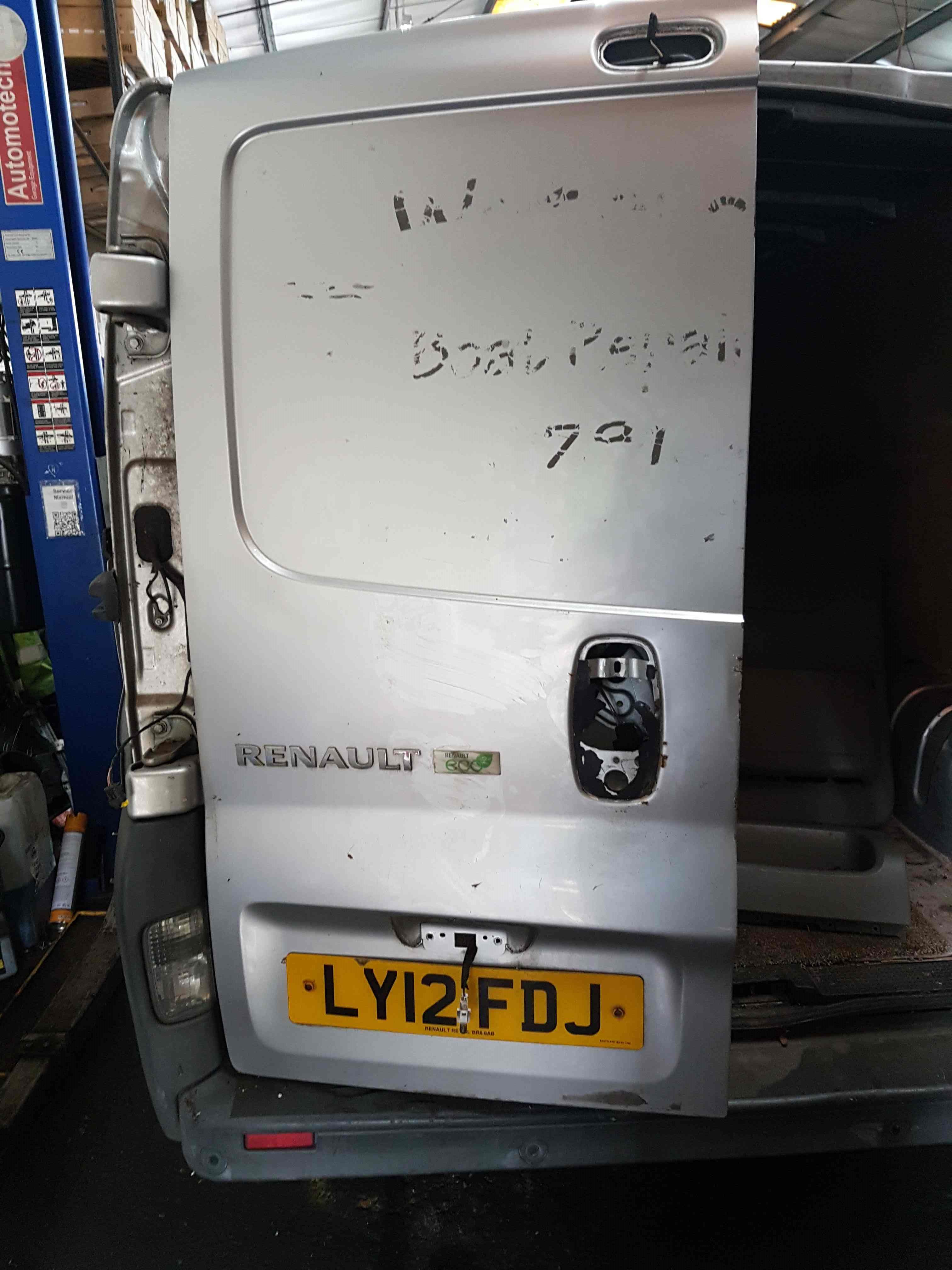 Renault Trafic 2006-2014 Passenger NSR Rear Barn Door Silver Cmg64