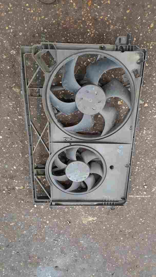 Thumb 2 Renault Trafic 2014-2018 1.6 DCI Cooling FAN Radiator