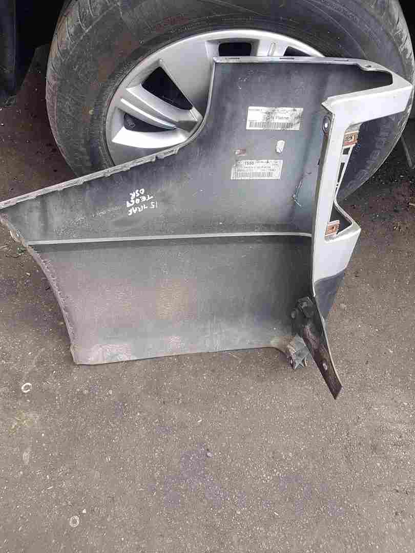 Thumb 4 Renault Trafic 2014-2018 Drivers OSR Rear Bumper Corner Trim silver ted69