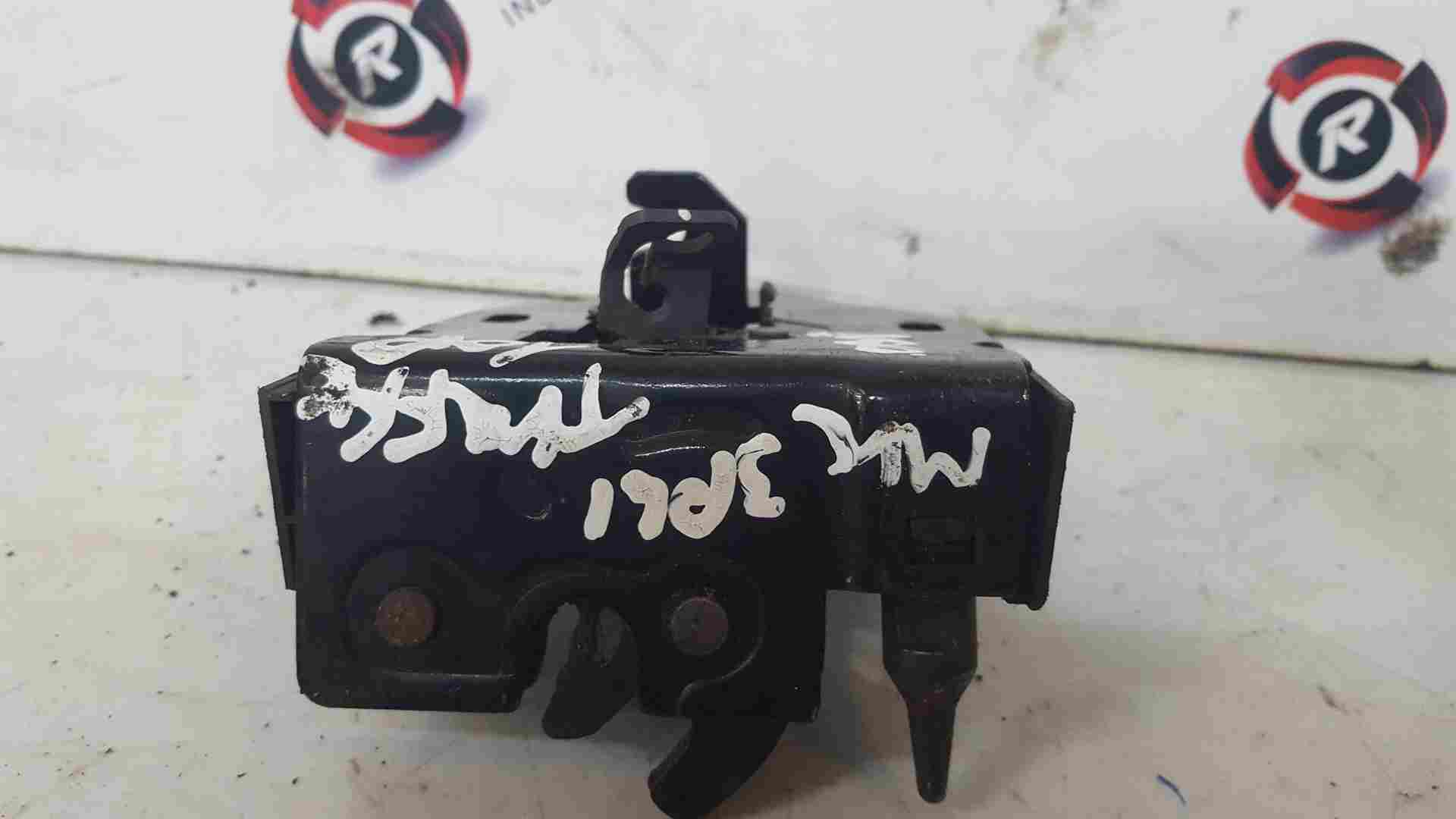 Thumb 6 Renault Trafic 2014-2018 Drivers OSR Rear TOP Door Lock Catch Latch 152615