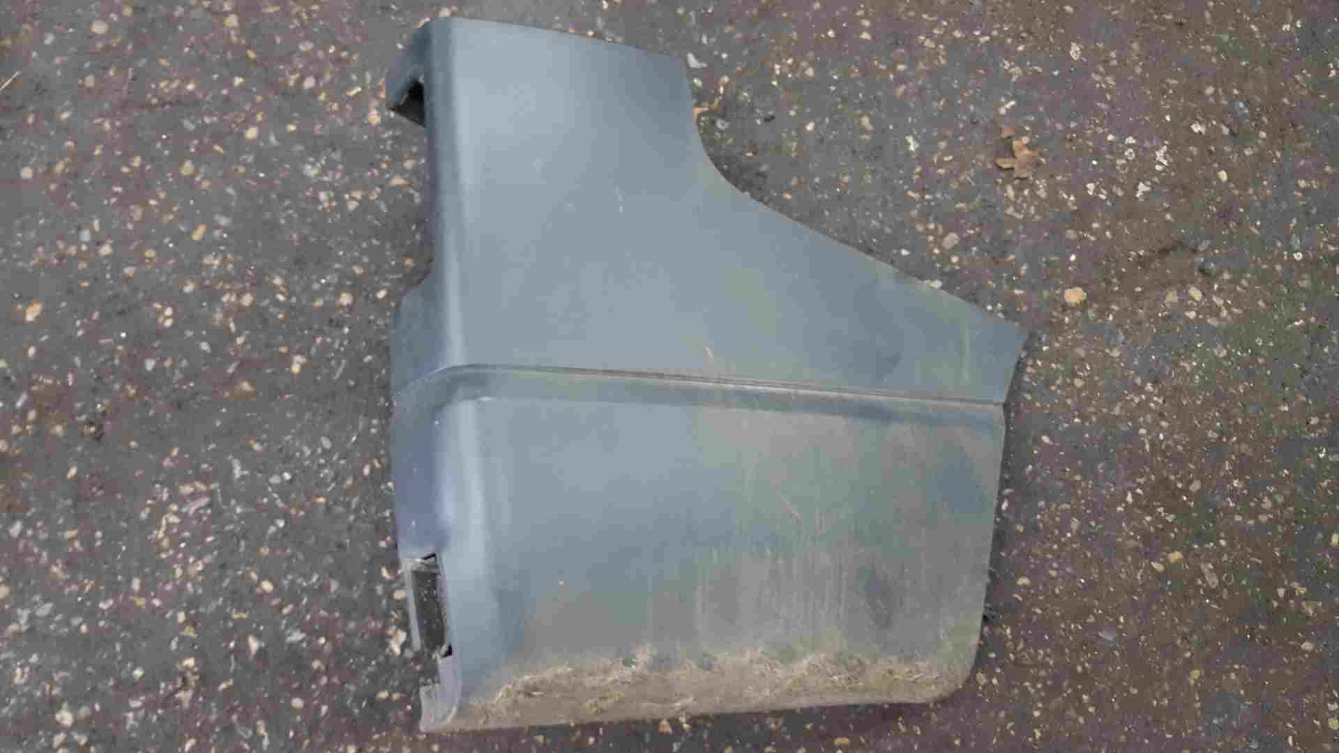 Renault Trafic 2014-2018 Genuine Rear Drivers Side Bumper Vivaro OSR 850162827r