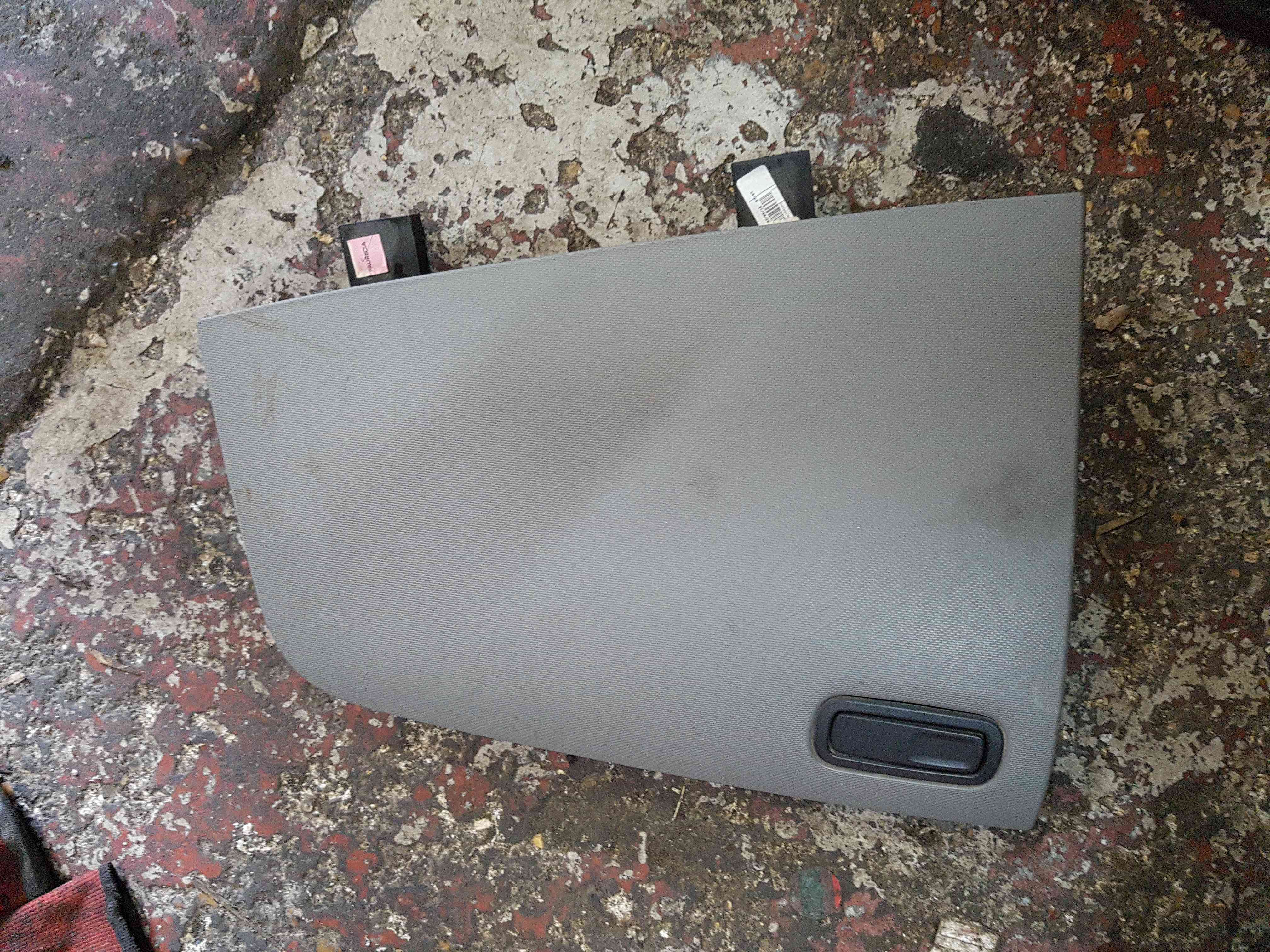 Thumb 2 Renault Trafic 2014-2018 TOP Dash Compartment