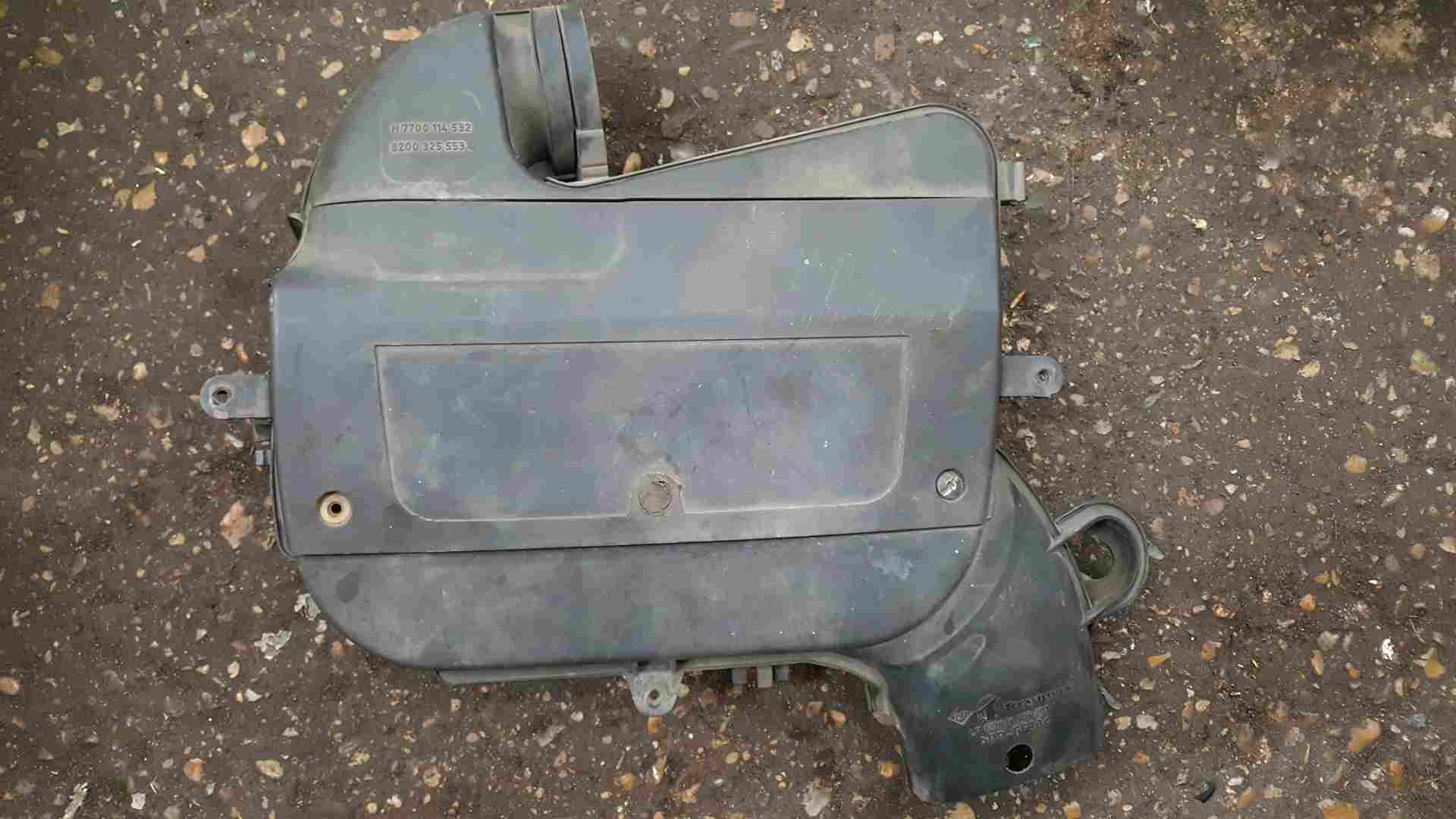 Thumb 2 Renault Trafic MK2 2001-2006 1.9 DCI Airbox Filter Housing 8200325553 7700114532