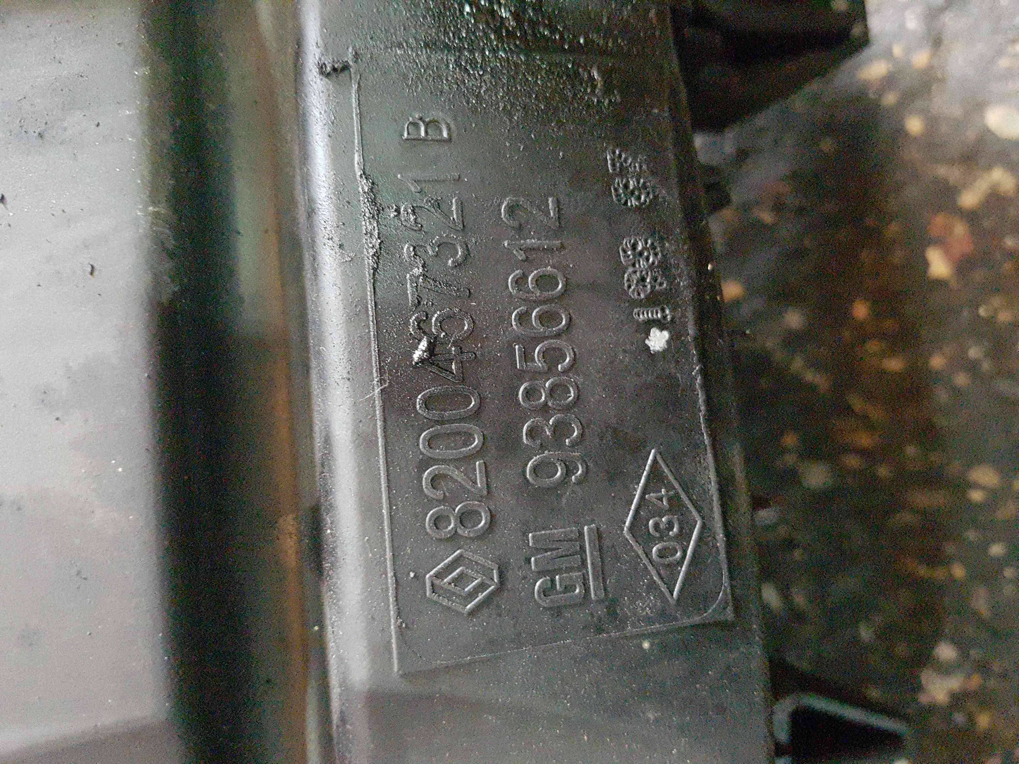 Thumb 4 Renault Trafic MK2 2001-2006 2.0 DCI Airbox Filter Housing 8200467321