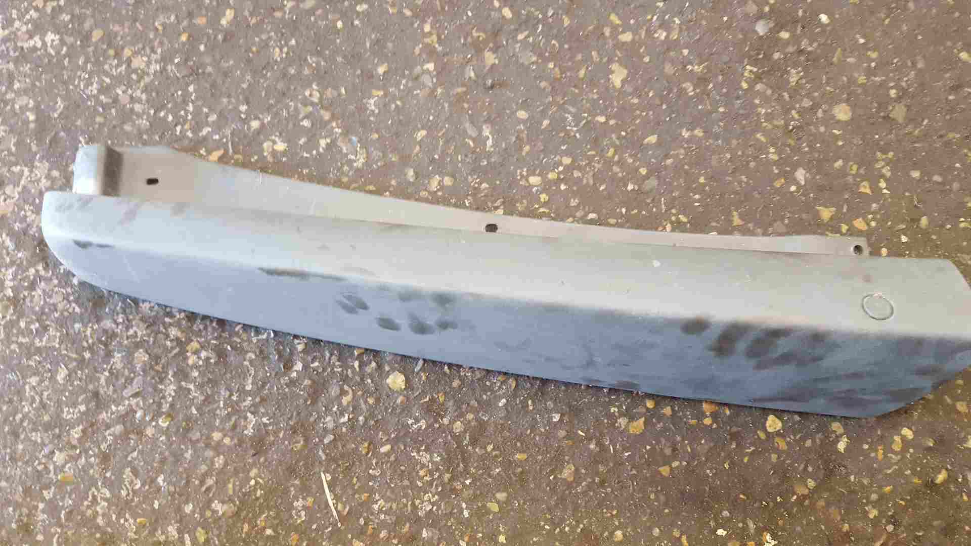 Thumb 8 Renault Trafic MK2 2001-2006 NSR Passenger Rear Corner Lamp Trim 8200176384