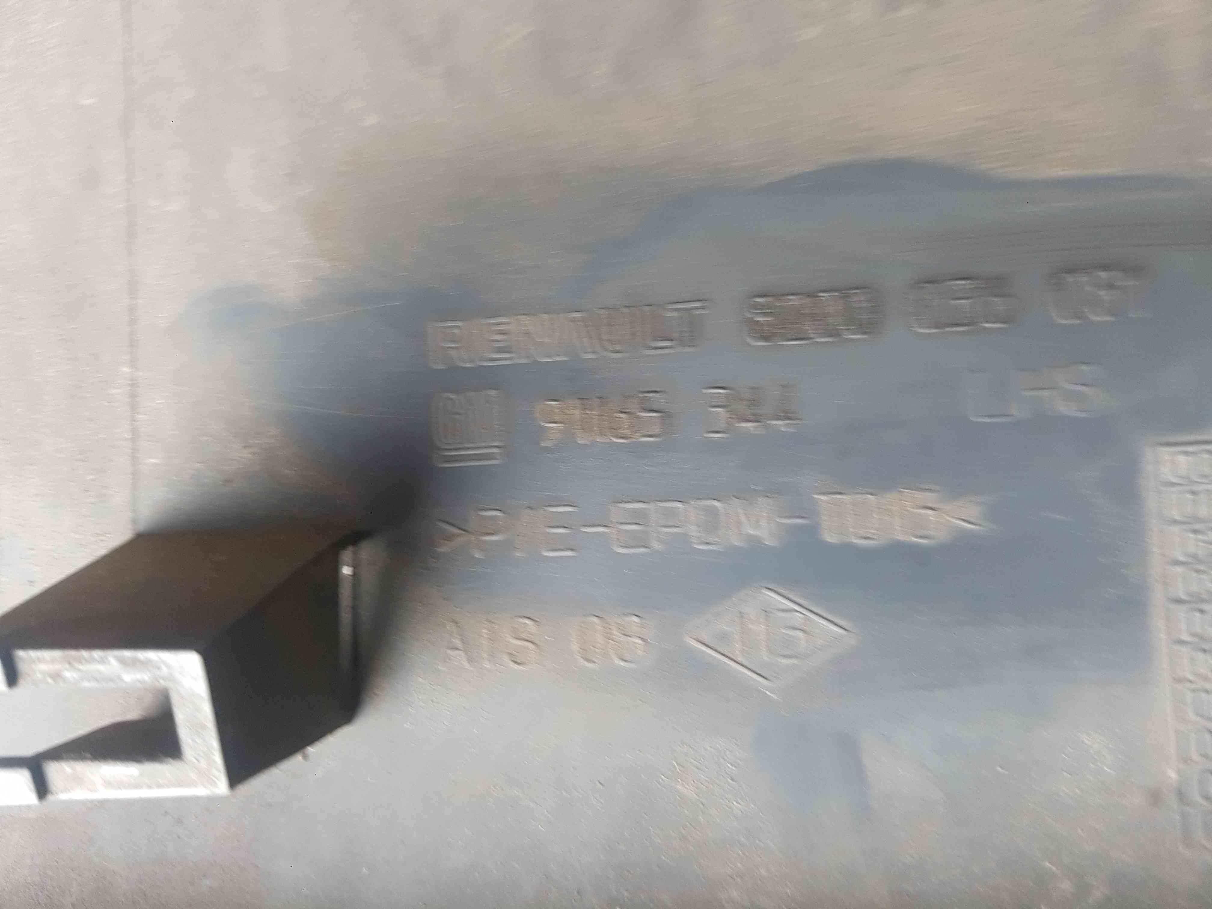 Thumb 5 Renault Trafic MK2 2001-2006 Ns  Passenger  side Trim 8200036081