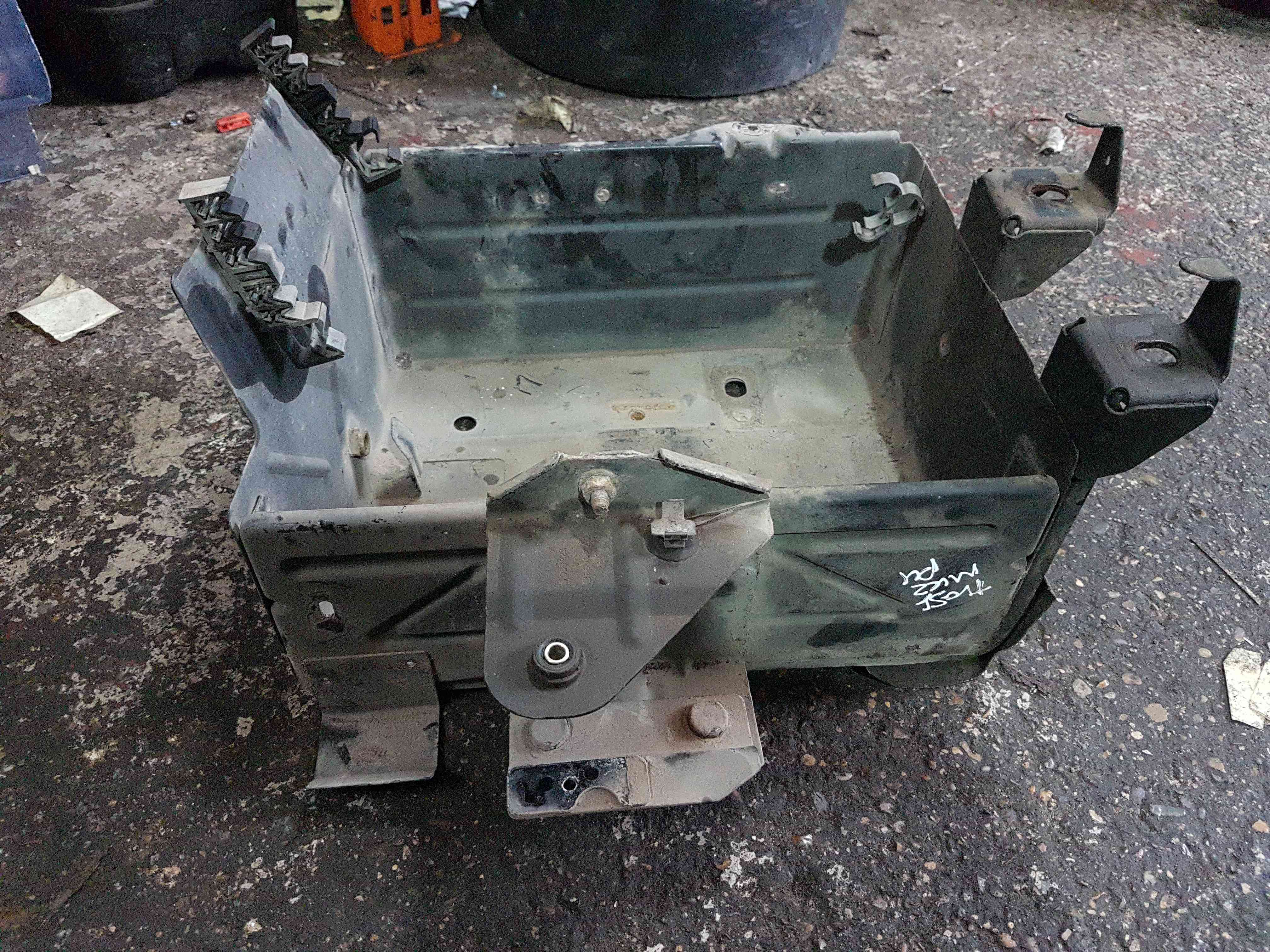 Renault Trafic MK2 2001-2014 Battery Tray BOX 