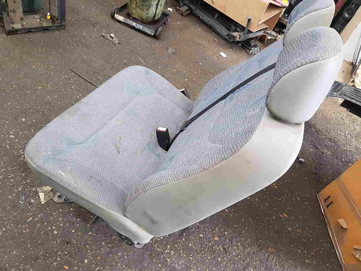 Thumb 6 Renault Trafic MK2 2001-2014 Passengers Double Bench Seat No Rips 