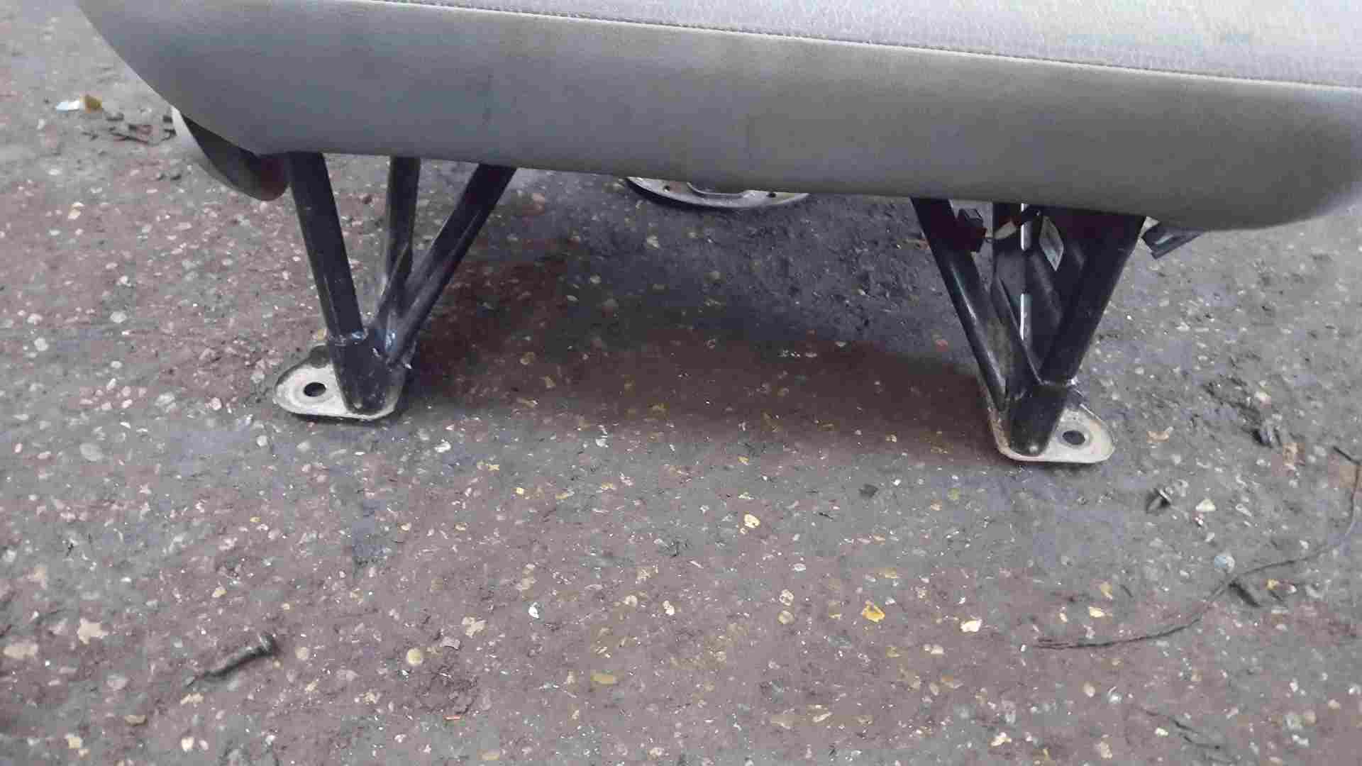 Thumb 8 Renault Trafic MK2 2001-2014 Passengers Double Bench Seat No Rips 