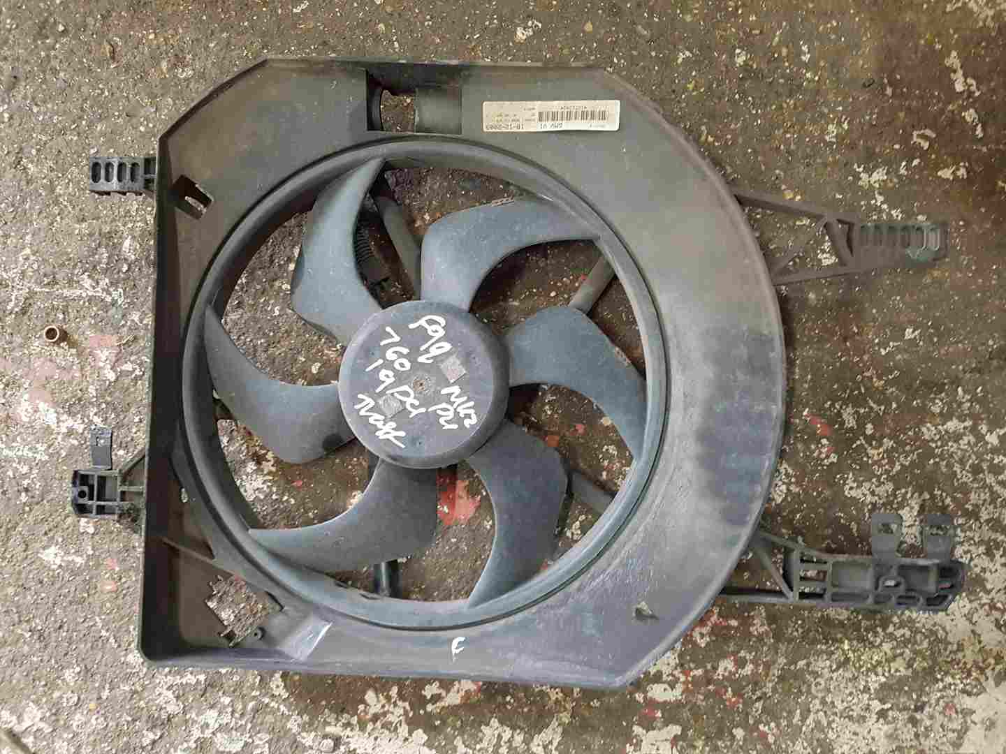 Renault Trafic MK2 2006-2014 2.0 DCI Cooling FAN Radiator 8200151874