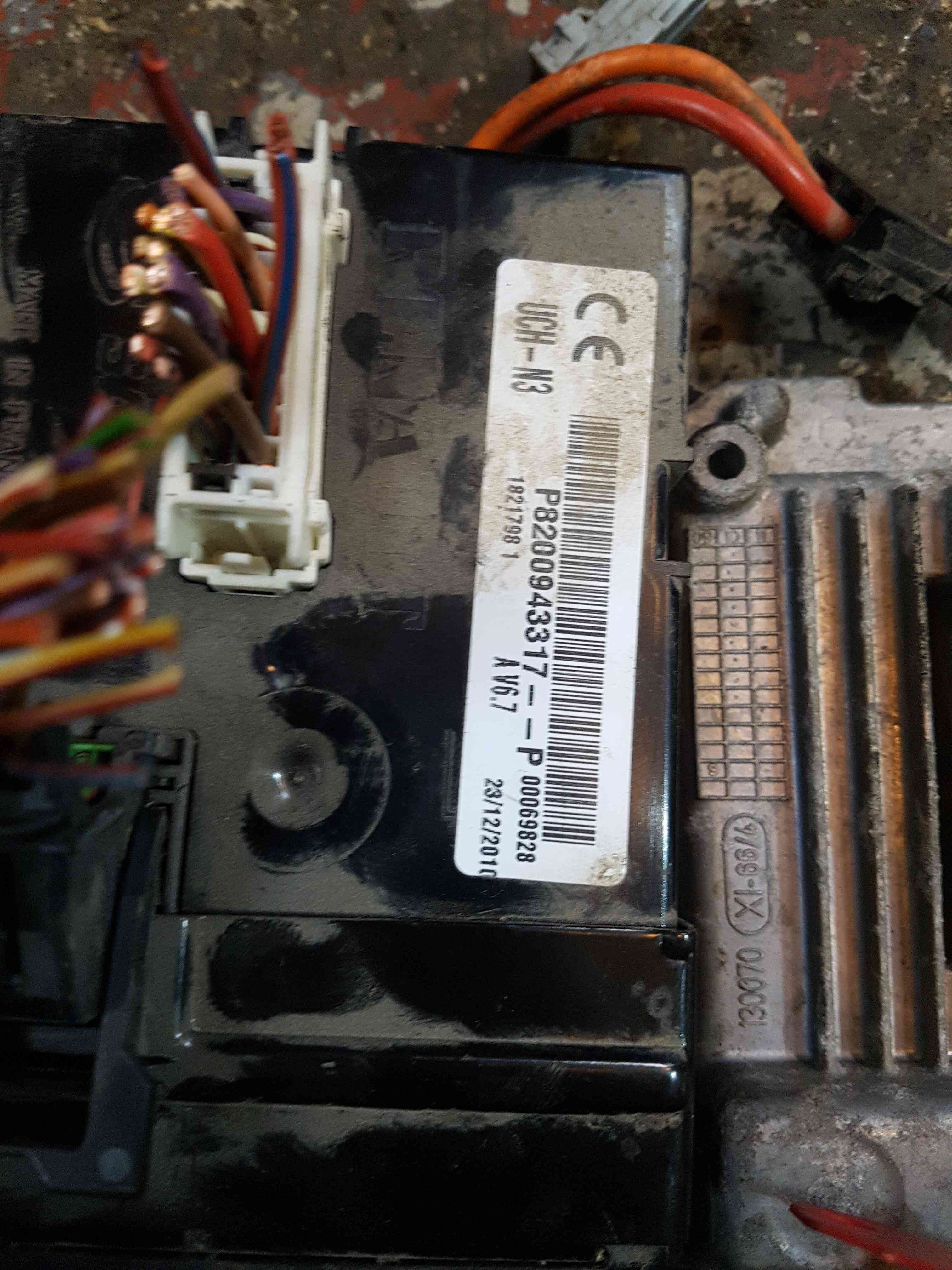 Thumb 5 Renault Trafic MK2 2006-2014 2.0 DCI Ecu SET Uch BCM + KEY 8200935115