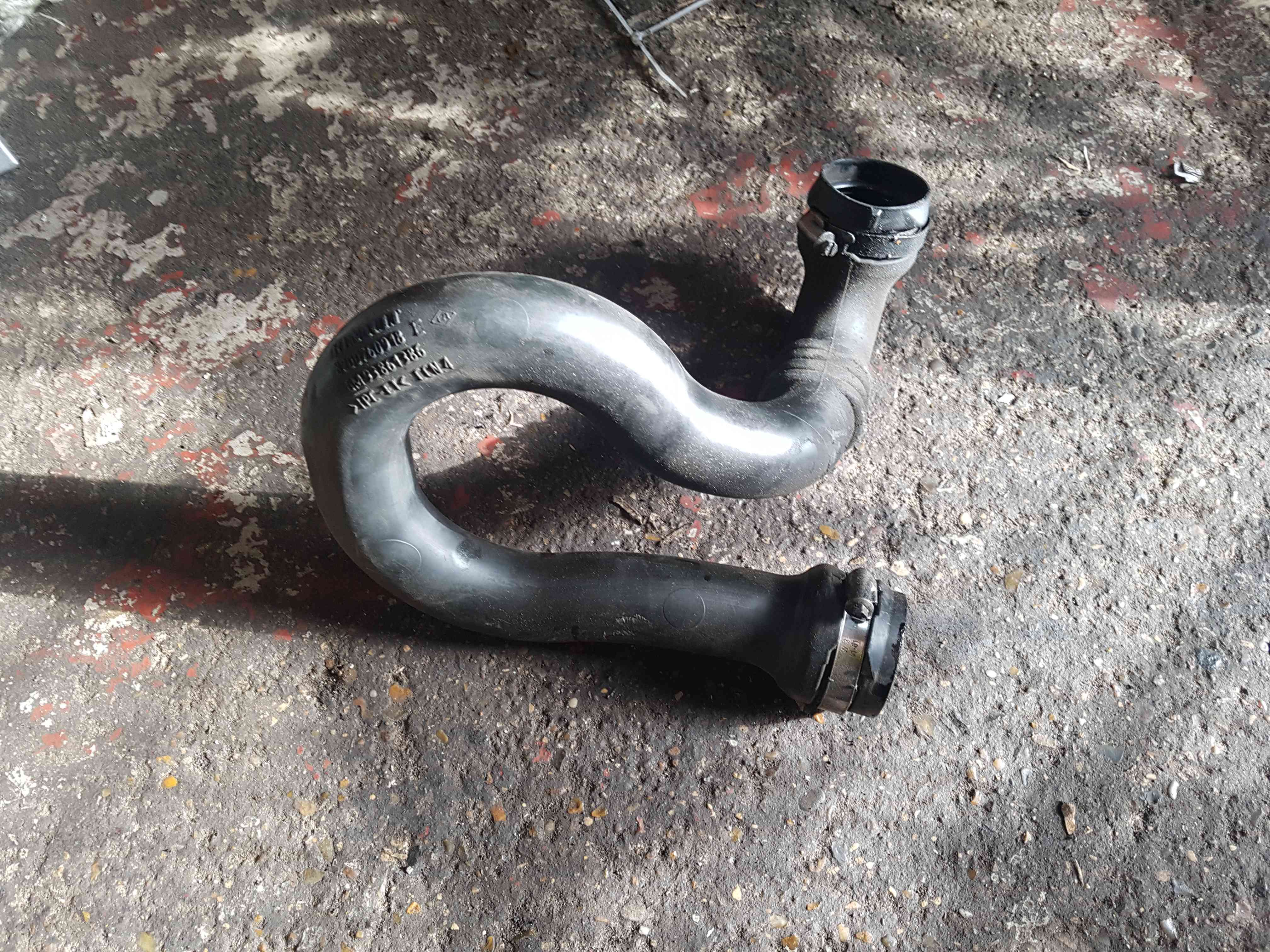 Thumb 3 Renault Trafic MK2 2006-2014 2.0 DCI Turbo To Intercooler Pipe Hose 8200760918