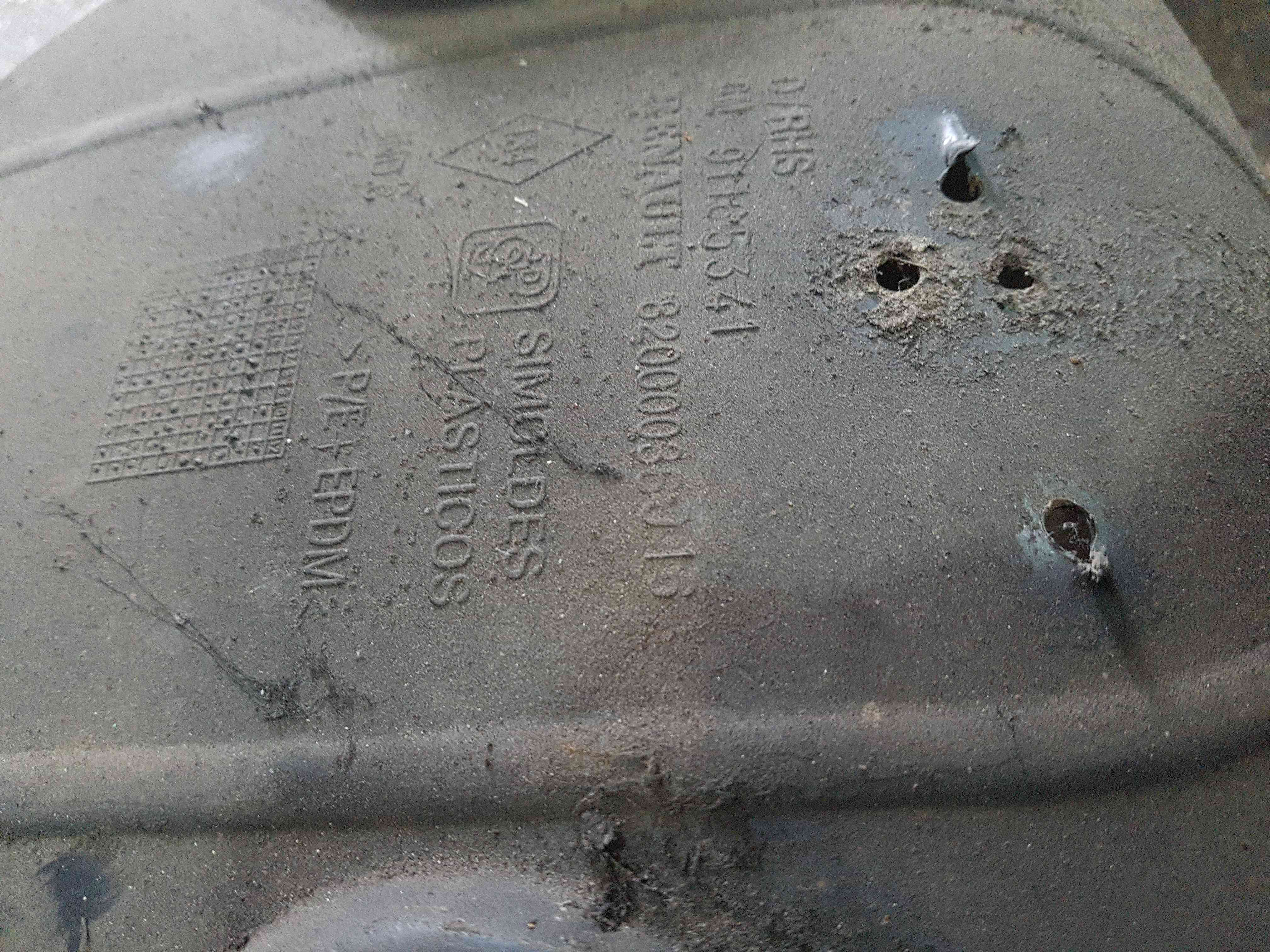 Thumb 4 Renault Trafic MK2 2006-2014 OSR Wheel Arch Liner Plastic Dust Cover 