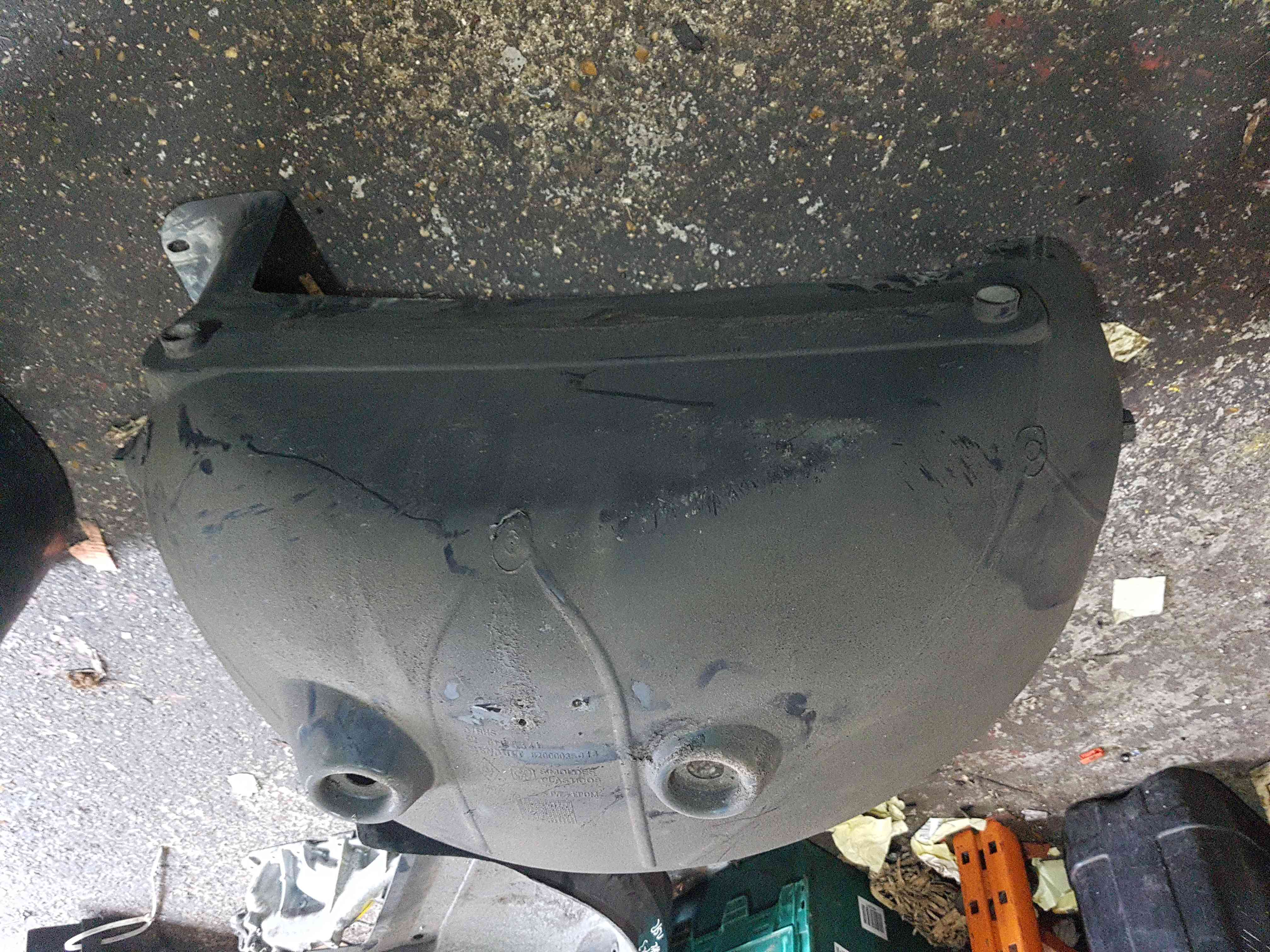 Thumb 6 Renault Trafic MK2 2006-2014 OSR Wheel Arch Liner Plastic Dust Cover 