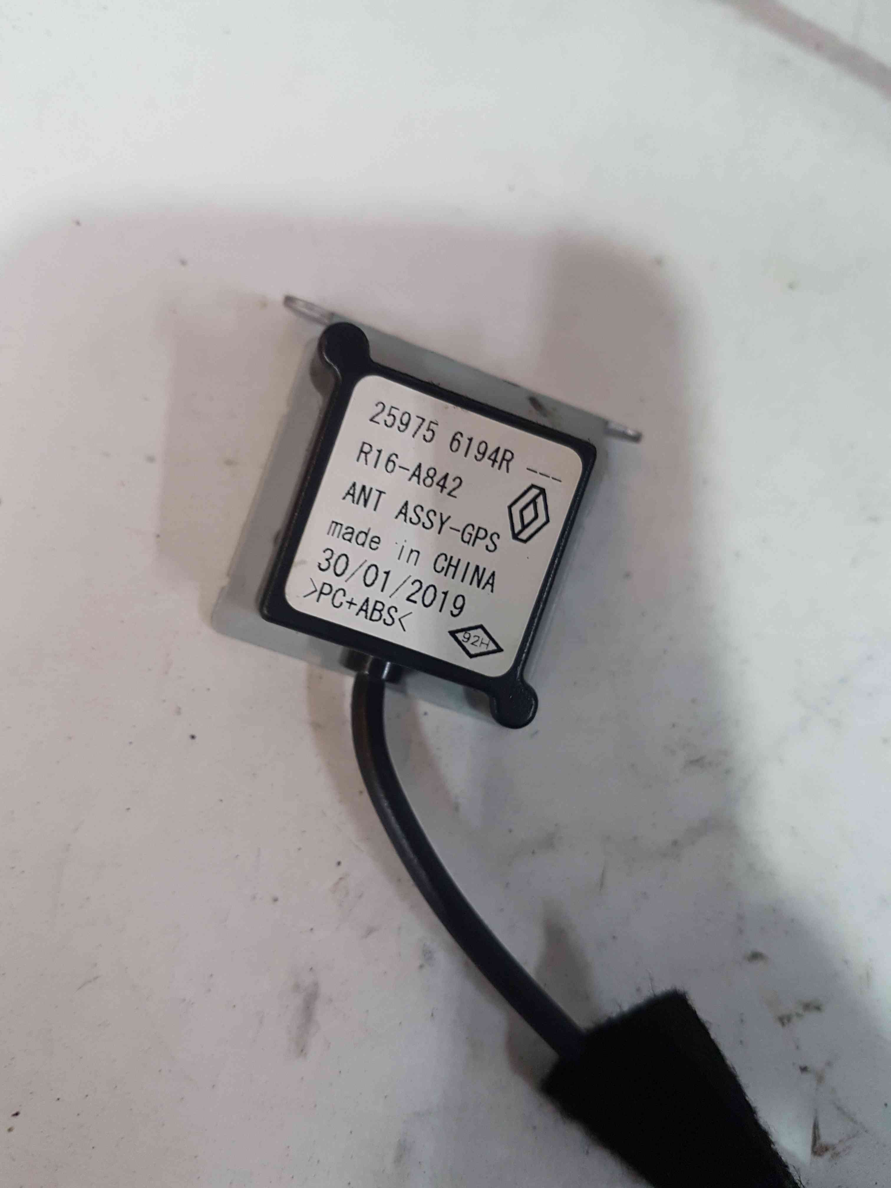 Thumb 4 Renault Trafic MK3 2006-2014 GPS Radio Aerial SAT Nav Antenna 259756194R