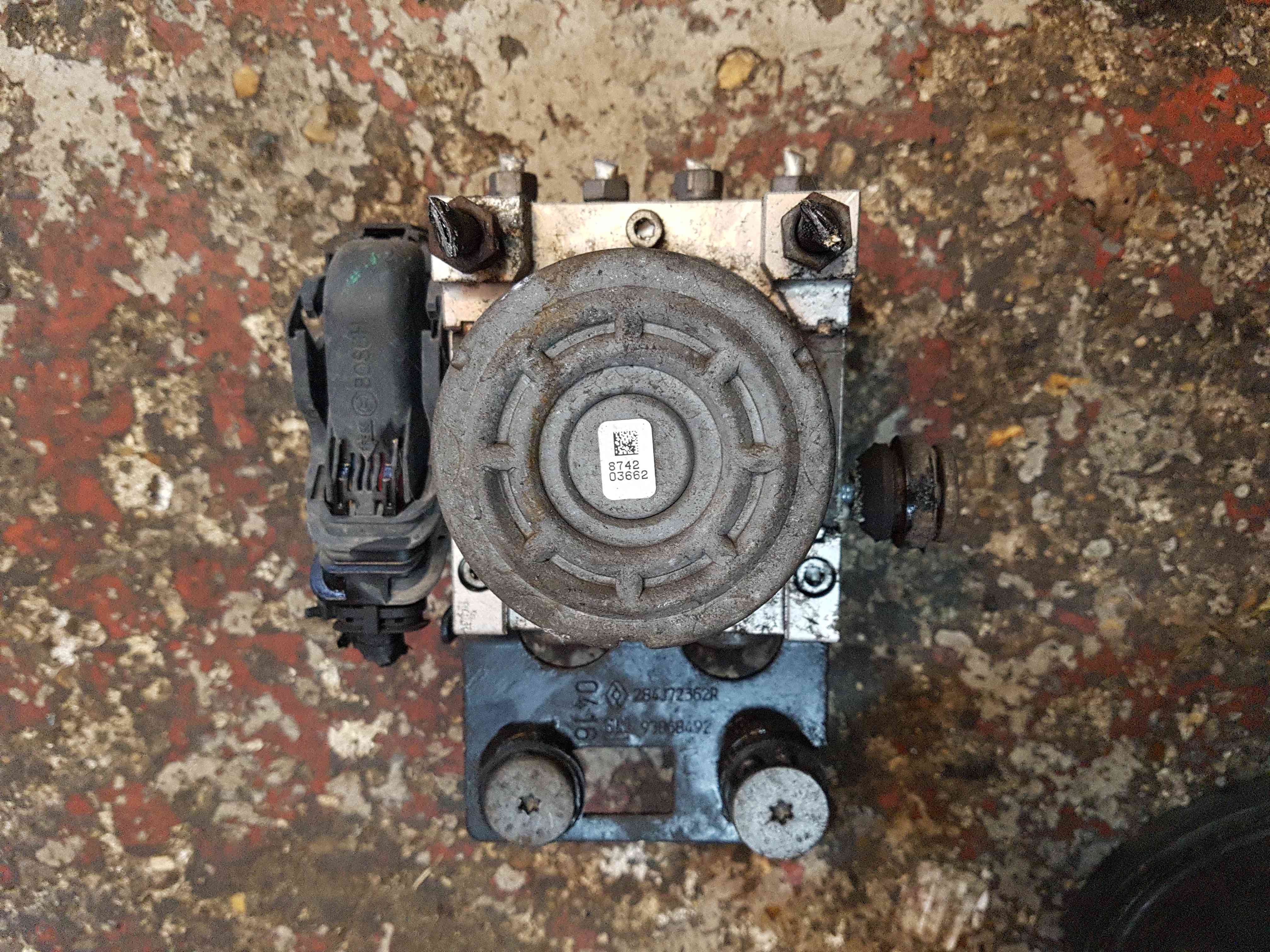 Thumb 3 Renault Trafic MK3 2014-2018 1.6 DCI Diesel ABS Pump Modulator 476605919R