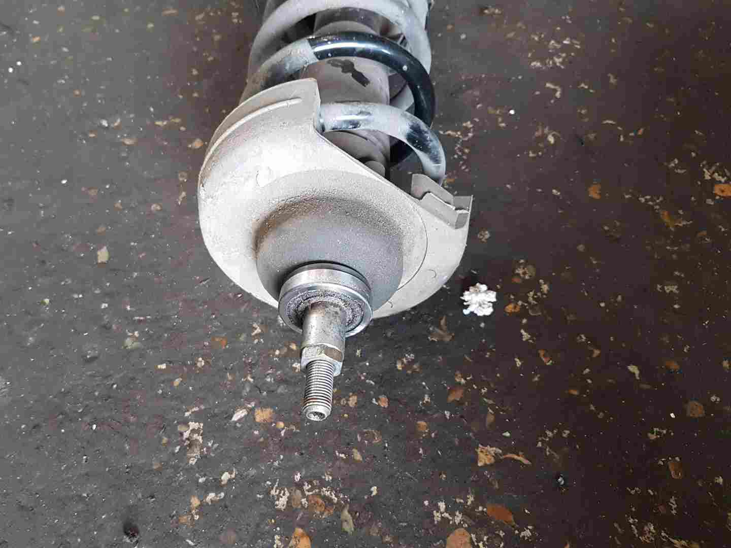 Thumb 7 Renault Trafic MK3 2014-2018 1.6 DCI Drivers OSF Front Spring Suspension LEG