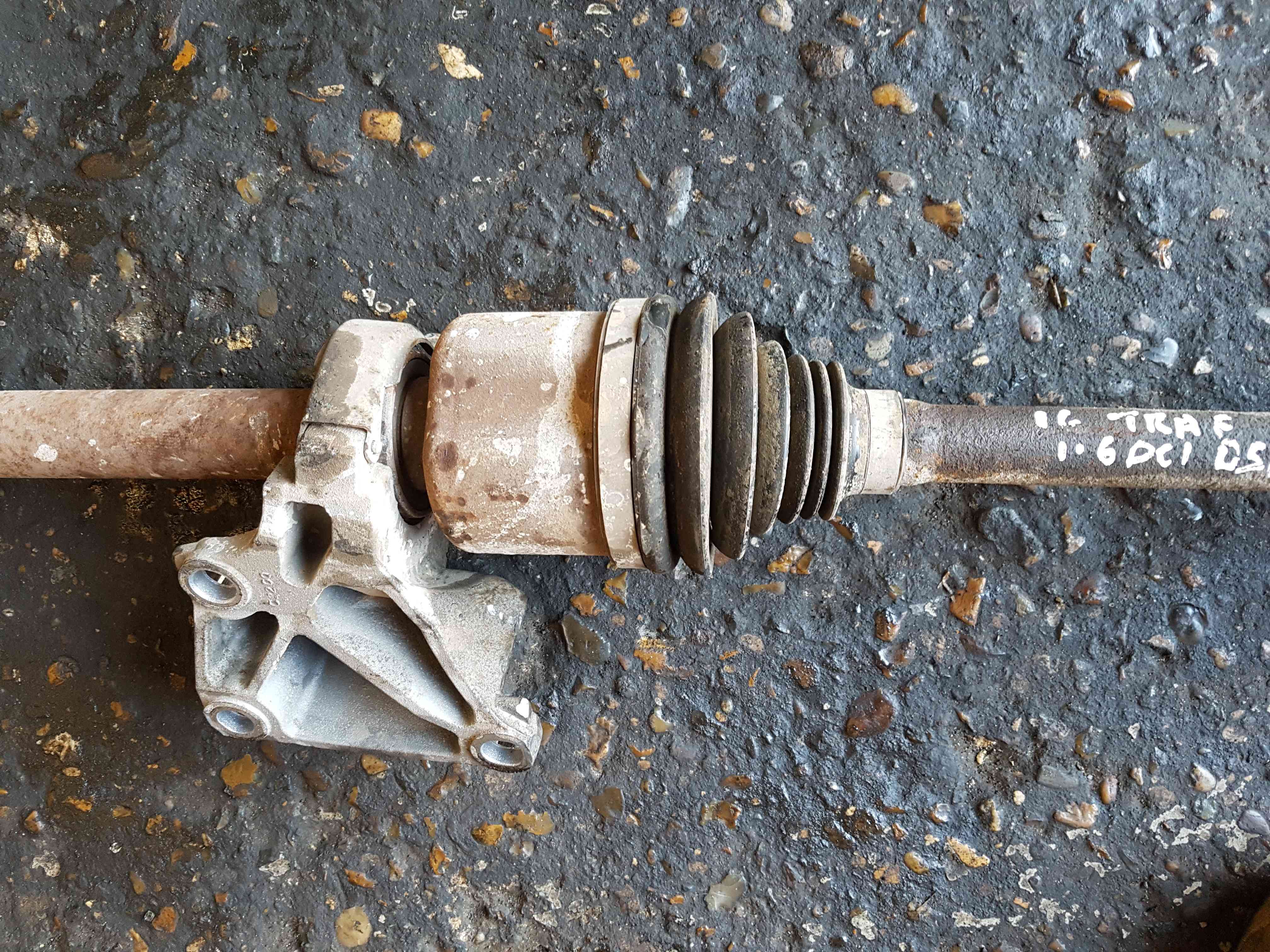 Thumb 5 Renault Trafic MK3 2014-2018 1.6 DCI Drivers OSF Front Driveshaft
