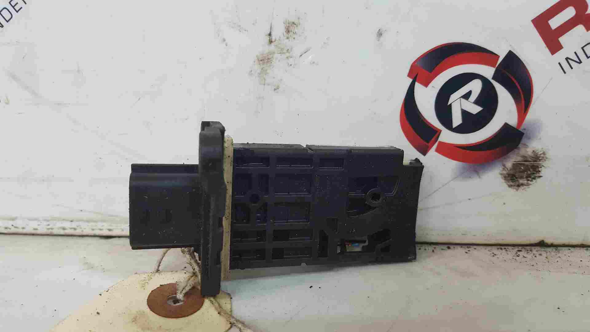 Thumb 2 Renault Trafic MK3 2014-2018 Air Flow Meter 1.6 dci 93450753