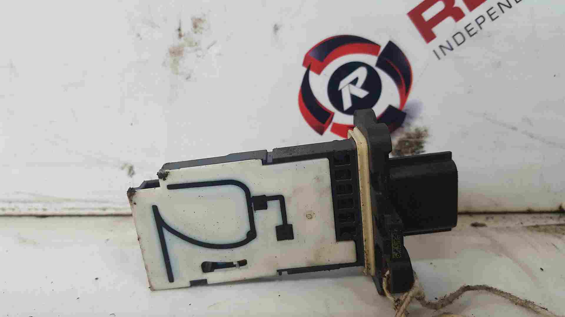 Thumb 5 Renault Trafic MK3 2014-2018 Air Flow Meter 1.6 dci 93450753
