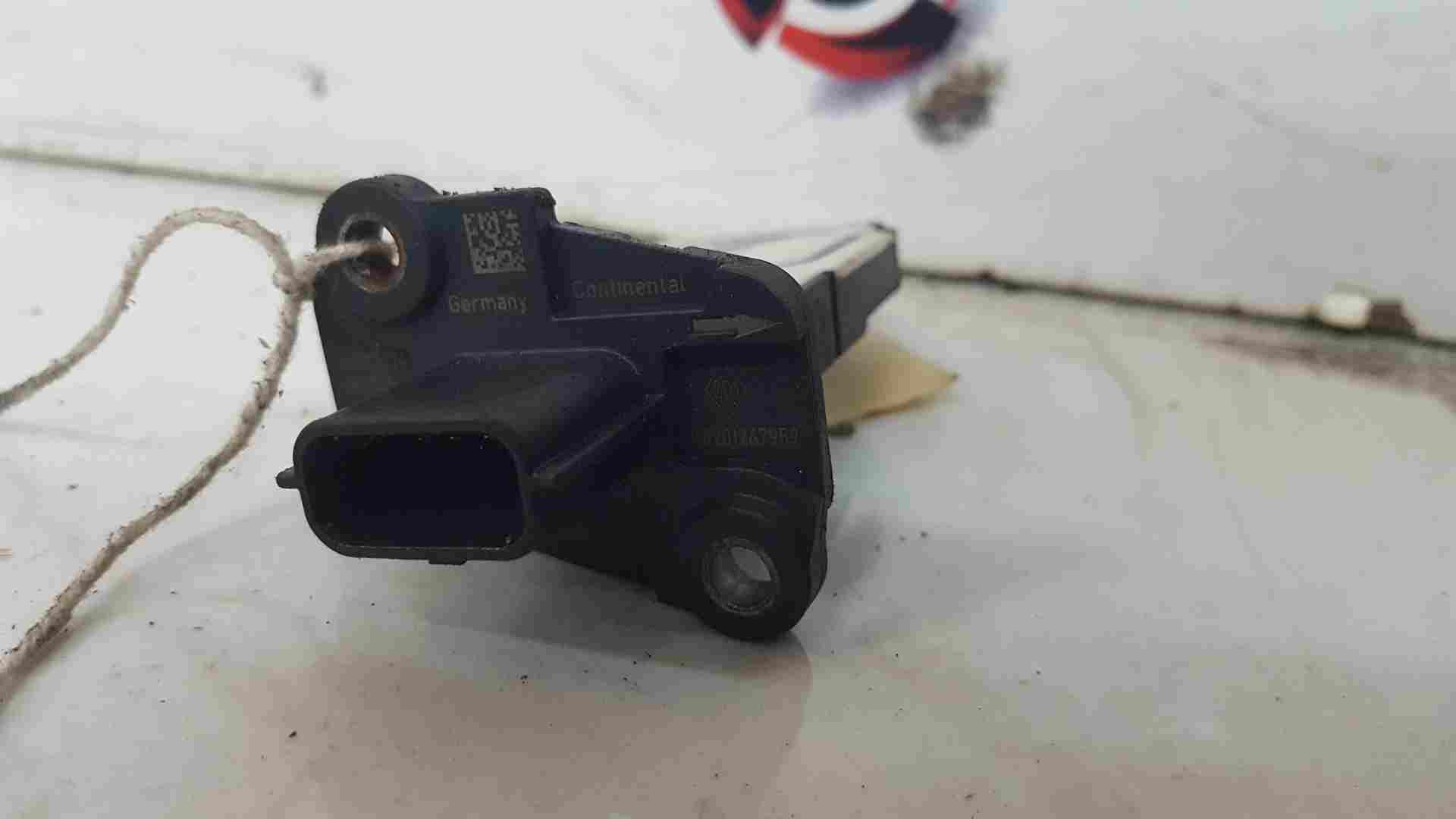 Thumb 8 Renault Trafic MK3 2014-2018 Air Flow Meter 1.6 dci 93450753