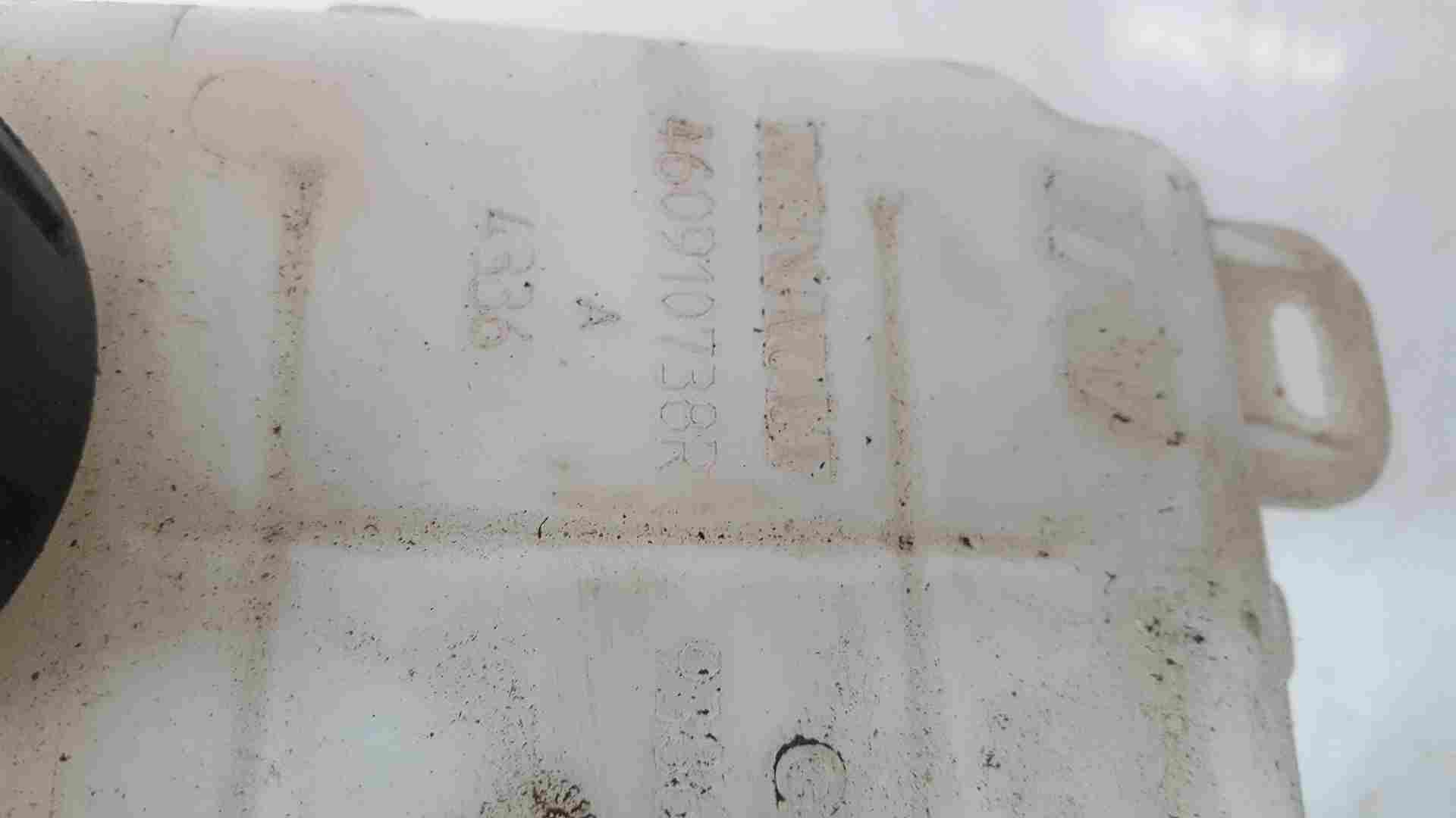 Thumb 2 Renault Trafic MK3 2014-2018 BRAKE FLUID RESERVOIR 460910738r