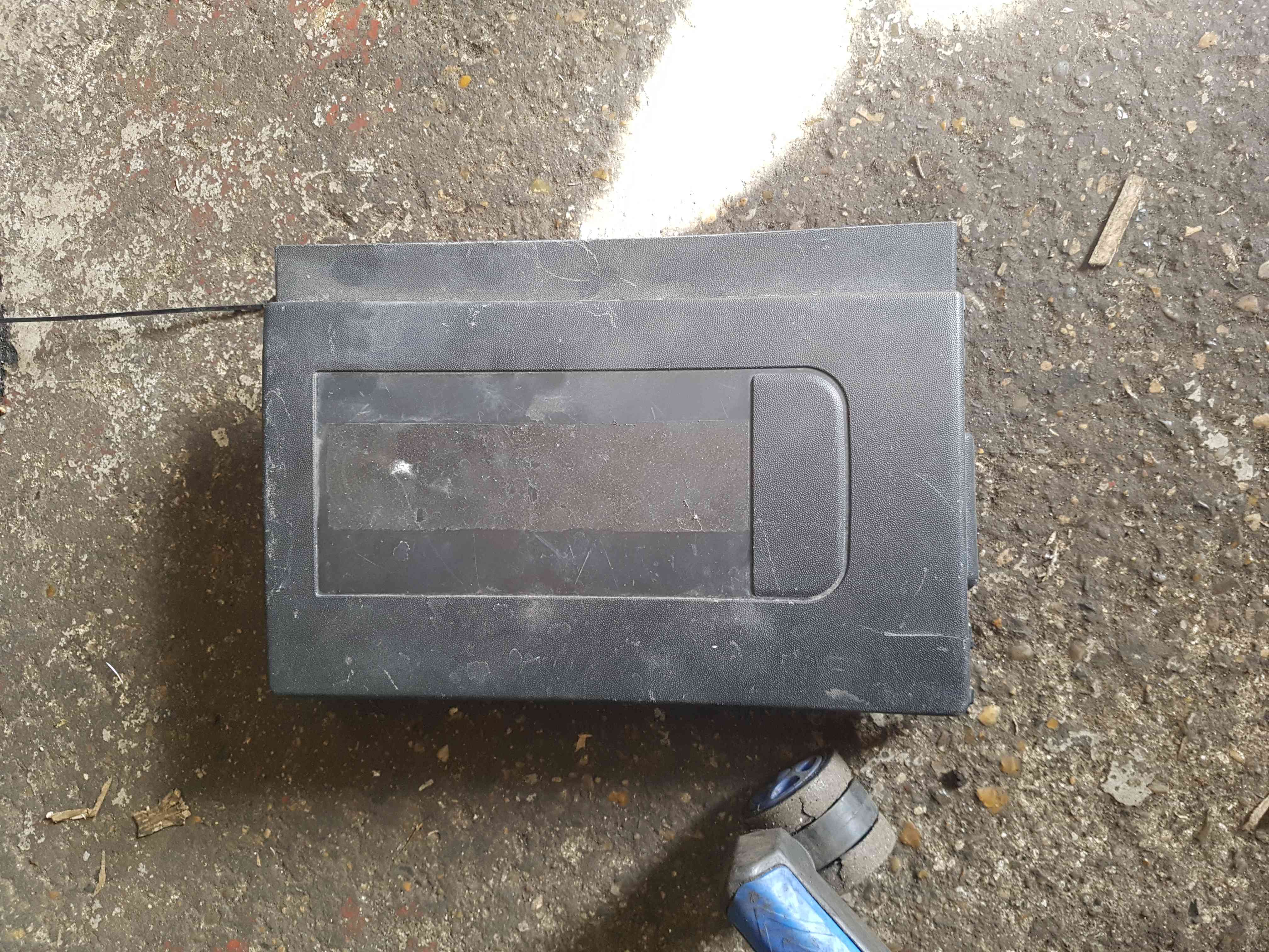 Thumb 2 Renault Trafic MK3 2014-2018 Battery Cover LID Plastic 244970004R
