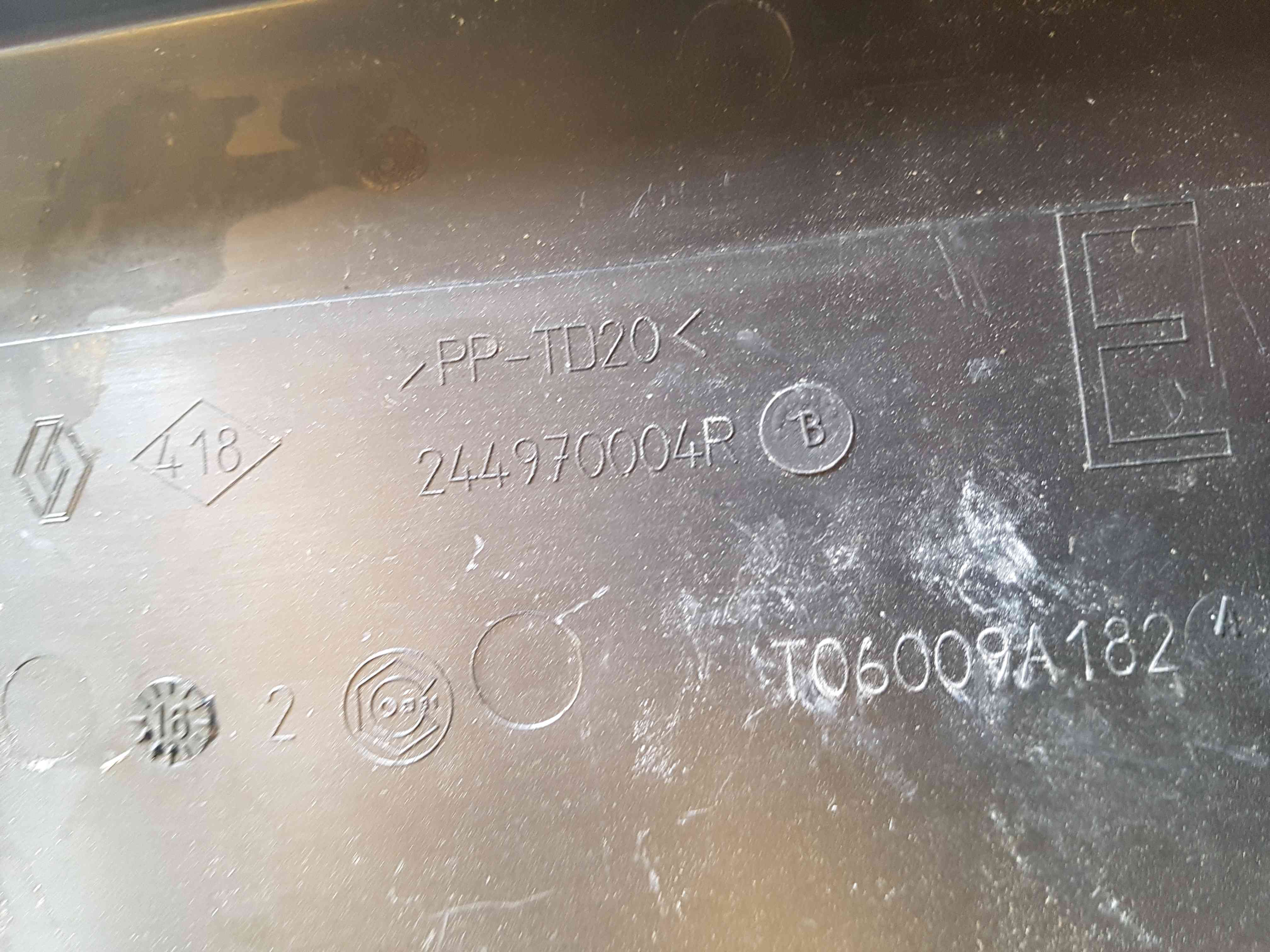 Thumb 5 Renault Trafic MK3 2014-2018 Battery Cover LID Plastic 244970004R