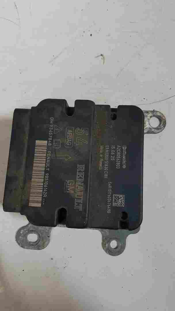 Thumb 2 Renault Trafic MK3 2014-2018 Airbag ECU Module Computer Spares Or Repairs
