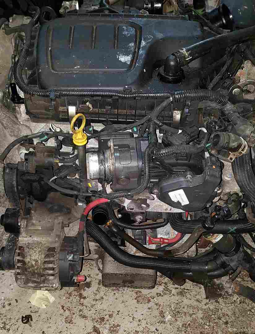 Thumb 2 Renault Trafic MK3 2014-2018 Complete 1.6 dCi Diesel R9M408 Engine