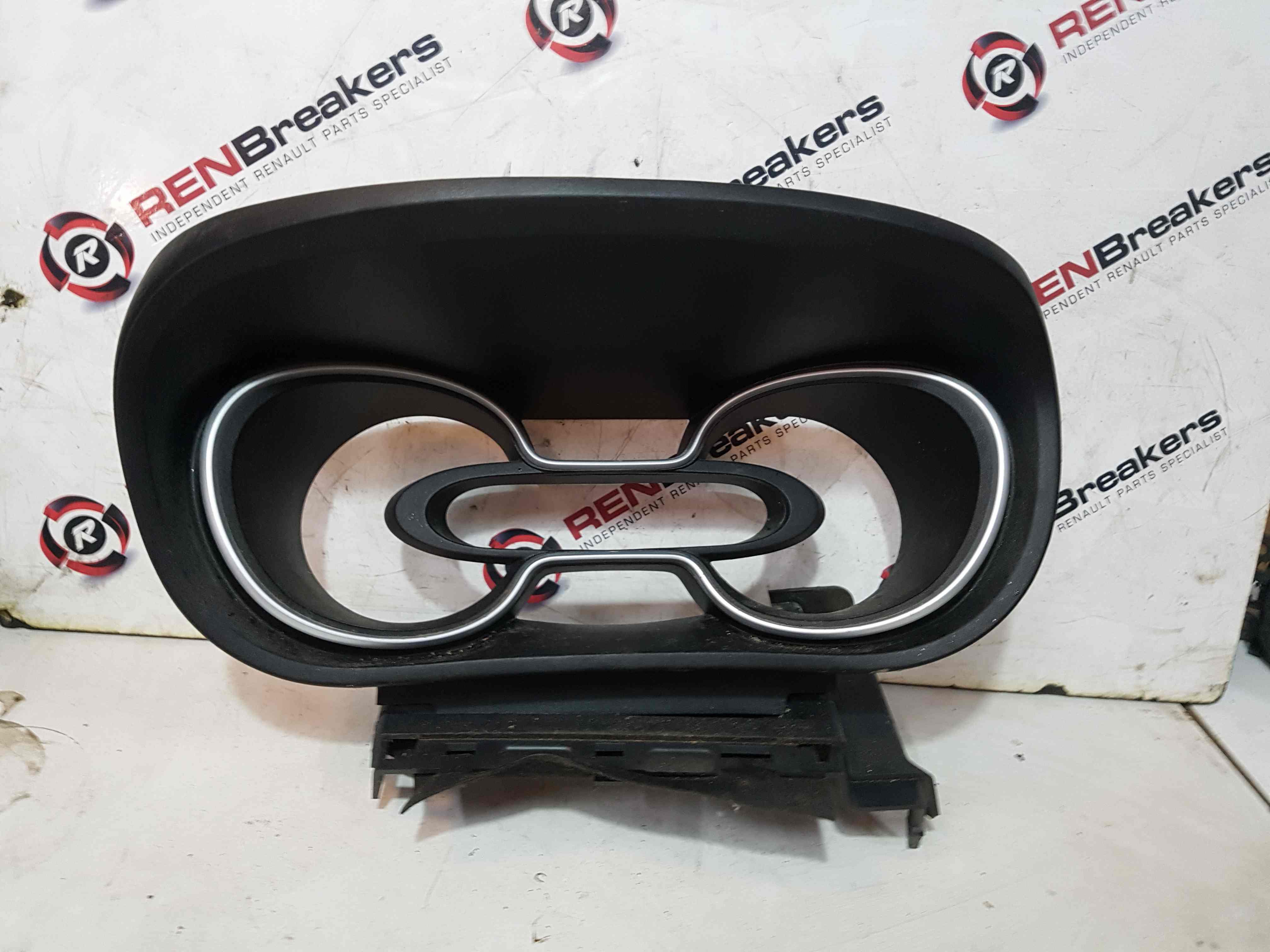 Renault Trafic MK3 2014-2018 Drivers Cluster Clock Cover 681017678R