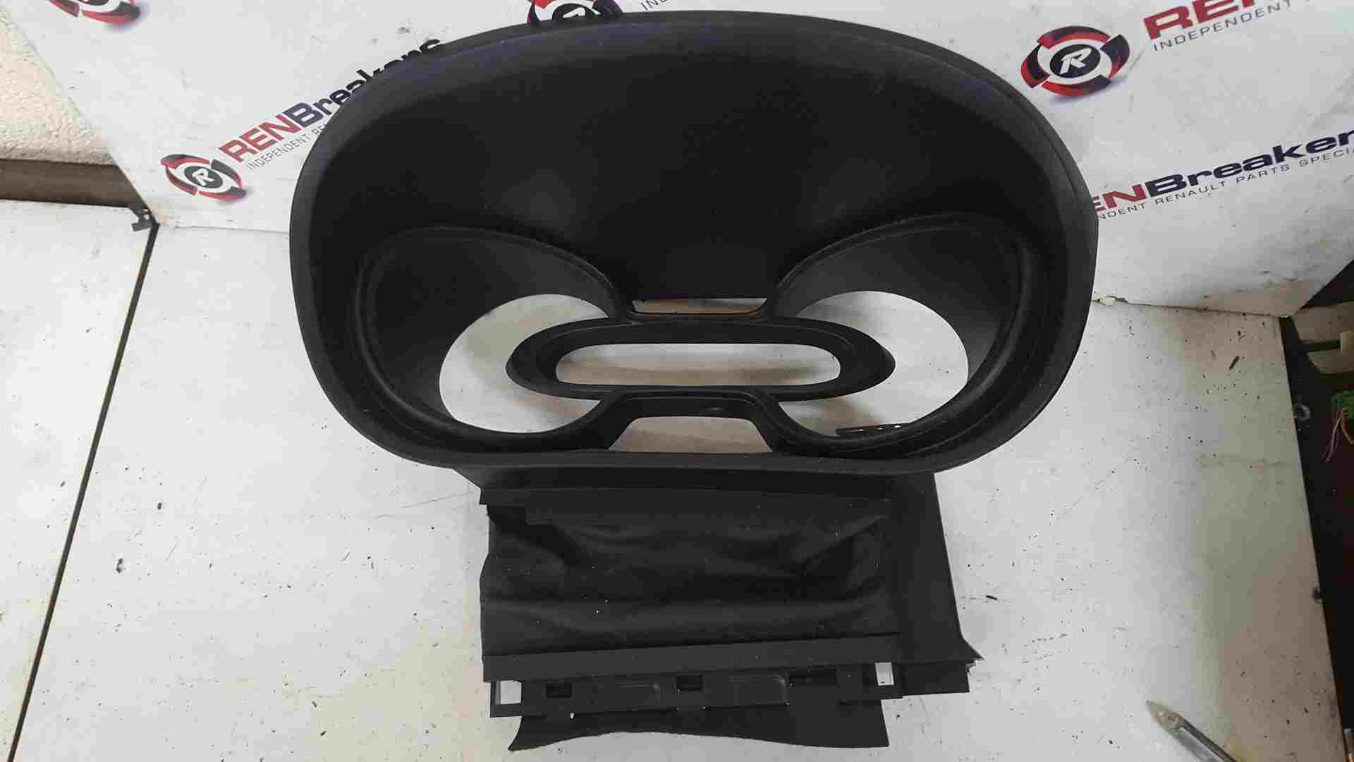 Renault Trafic MK3 2014-2018 Drivers Cluster Clock Cover 681017678r