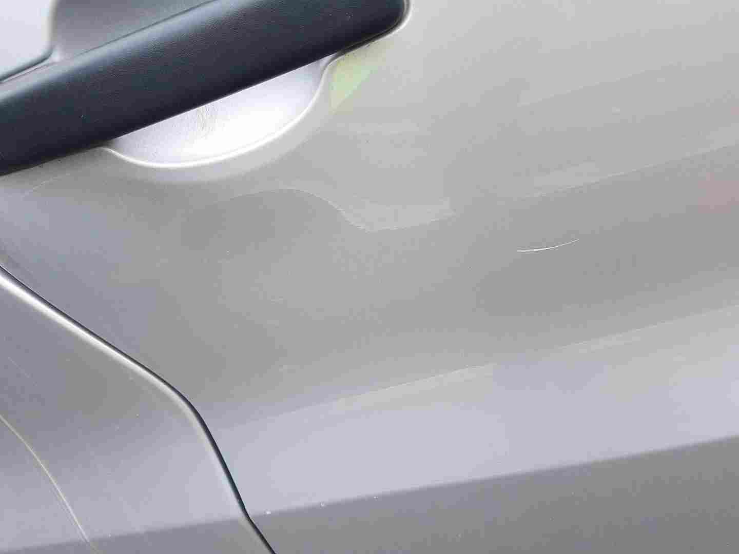 Thumb 6 Renault Trafic MK3 2014-2018 Drivers OSF Front Door Silver Ted69 Dent