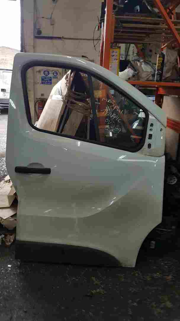 Renault Trafic MK3 2014-2018 Drivers OSF Front White Door Ov369