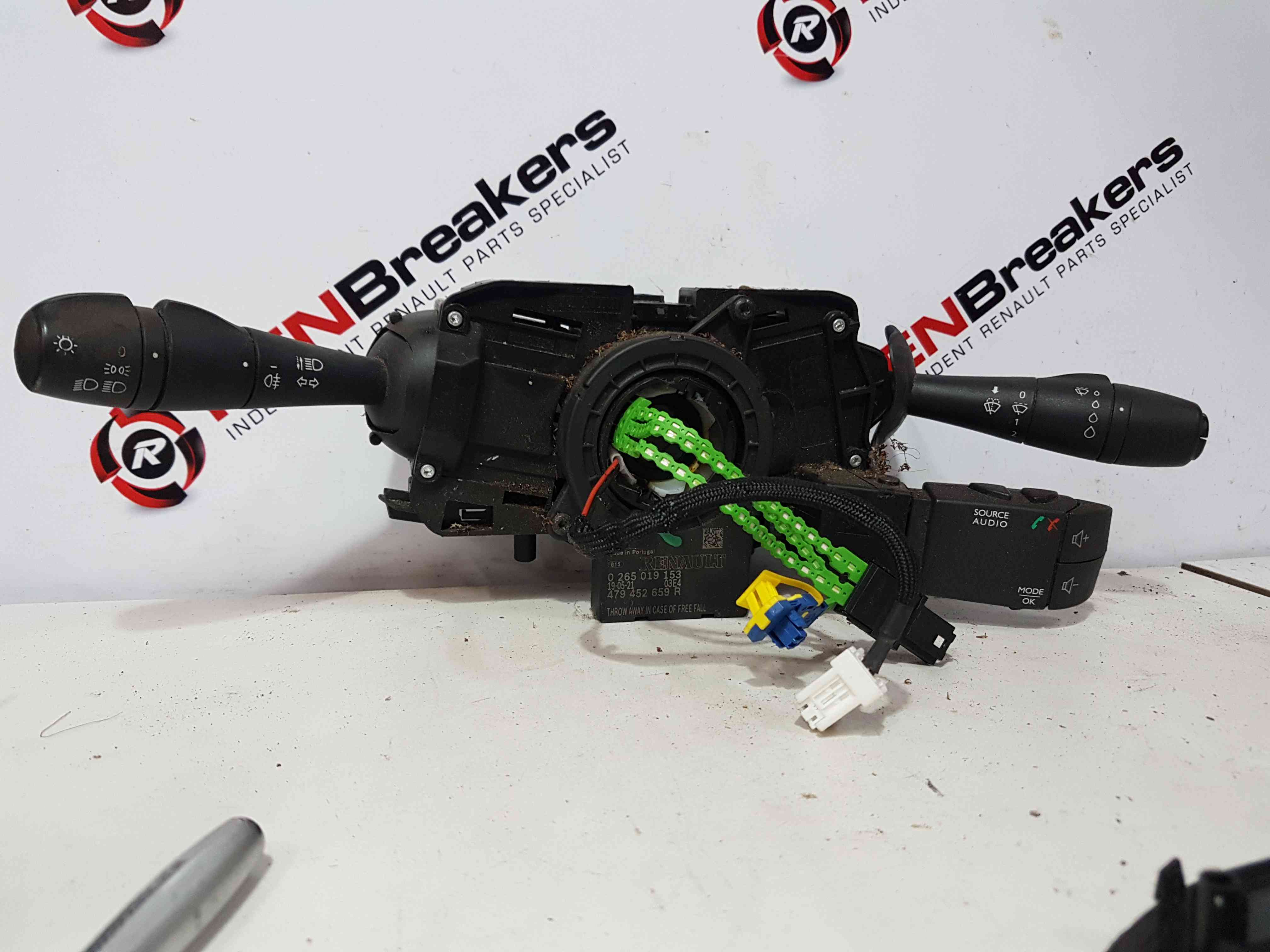 Thumb 17 Renault Trafic MK3 2014-2018 Drivers Stalks Clock Spring Squib Volume 255671409r