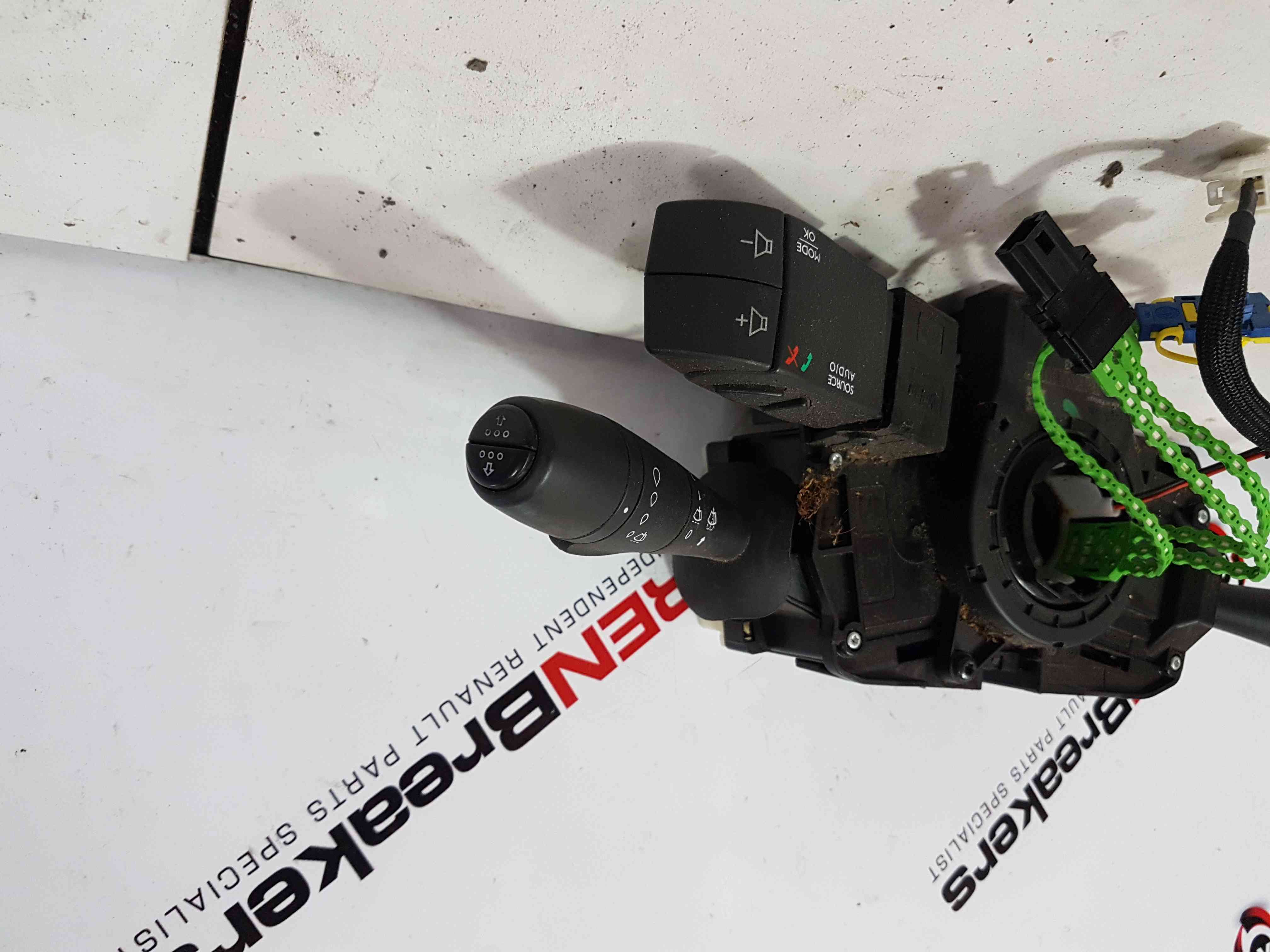 Thumb 9 Renault Trafic MK3 2014-2018 Drivers Stalks Clock Spring Squib Volume 255671409r
