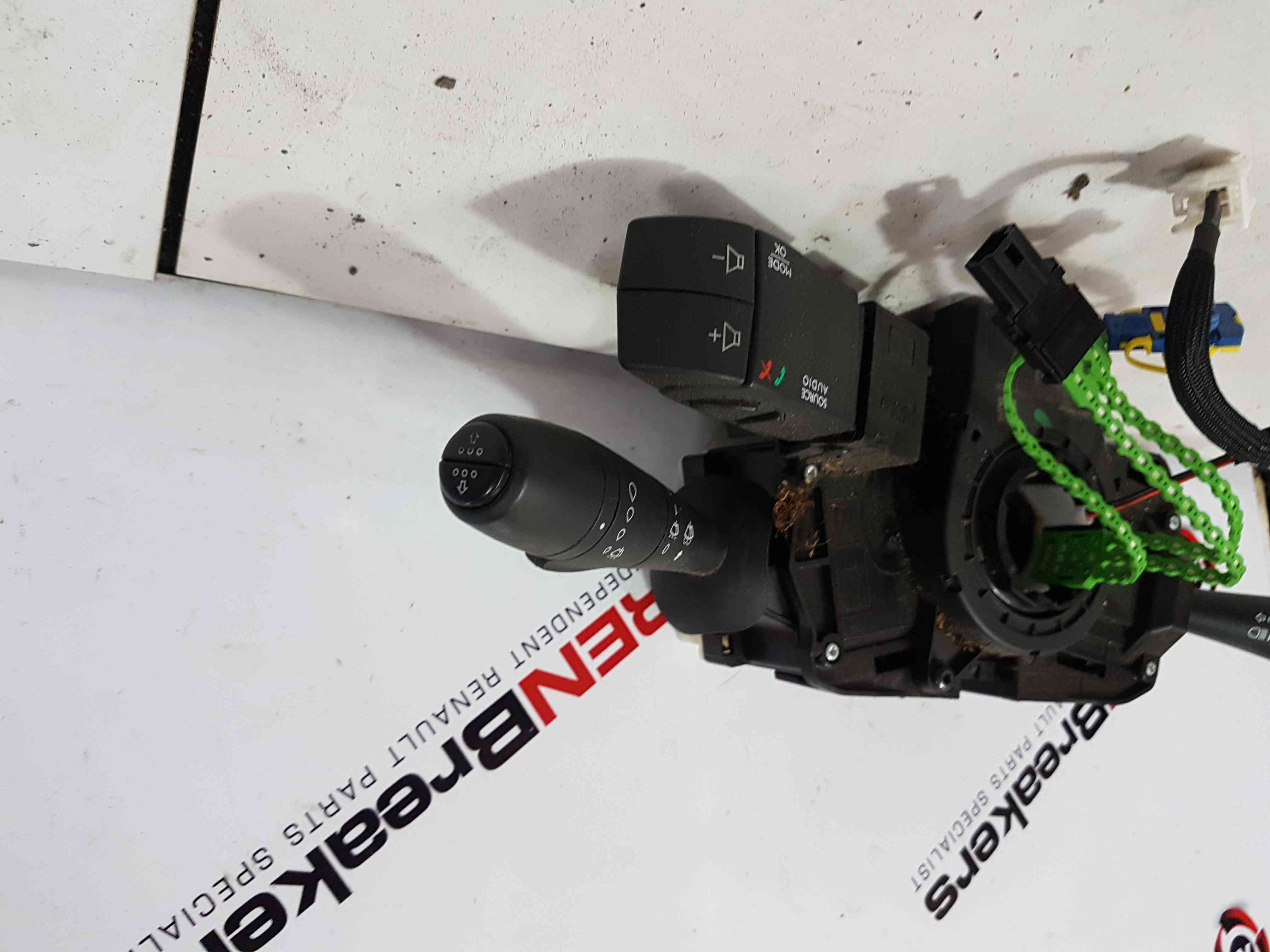 Thumb 10 Renault Trafic MK3 2014-2018 Drivers Stalks Clock Spring Squib Volume 255671409r