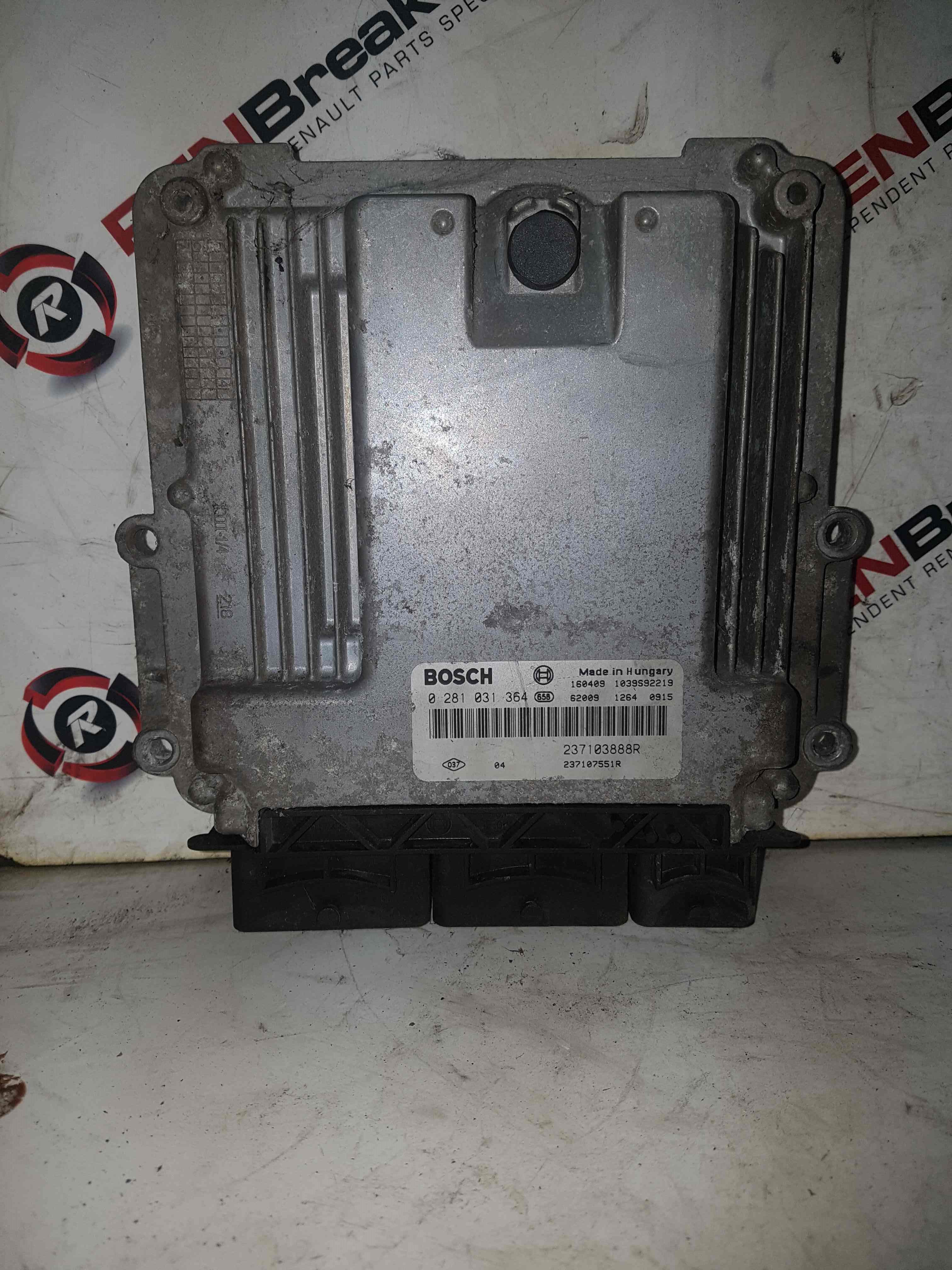 Thumb 5 Renault Trafic MK3 2014-2018 Engine ECU 237103888R 237107551R