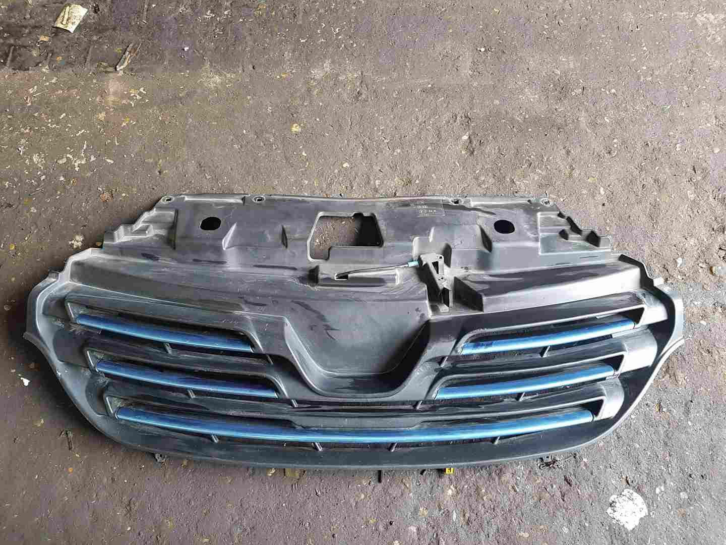 Thumb 3 Renault Trafic MK3 2014-2018 Front Bumper Grille Grill Blue Trim 101999648R