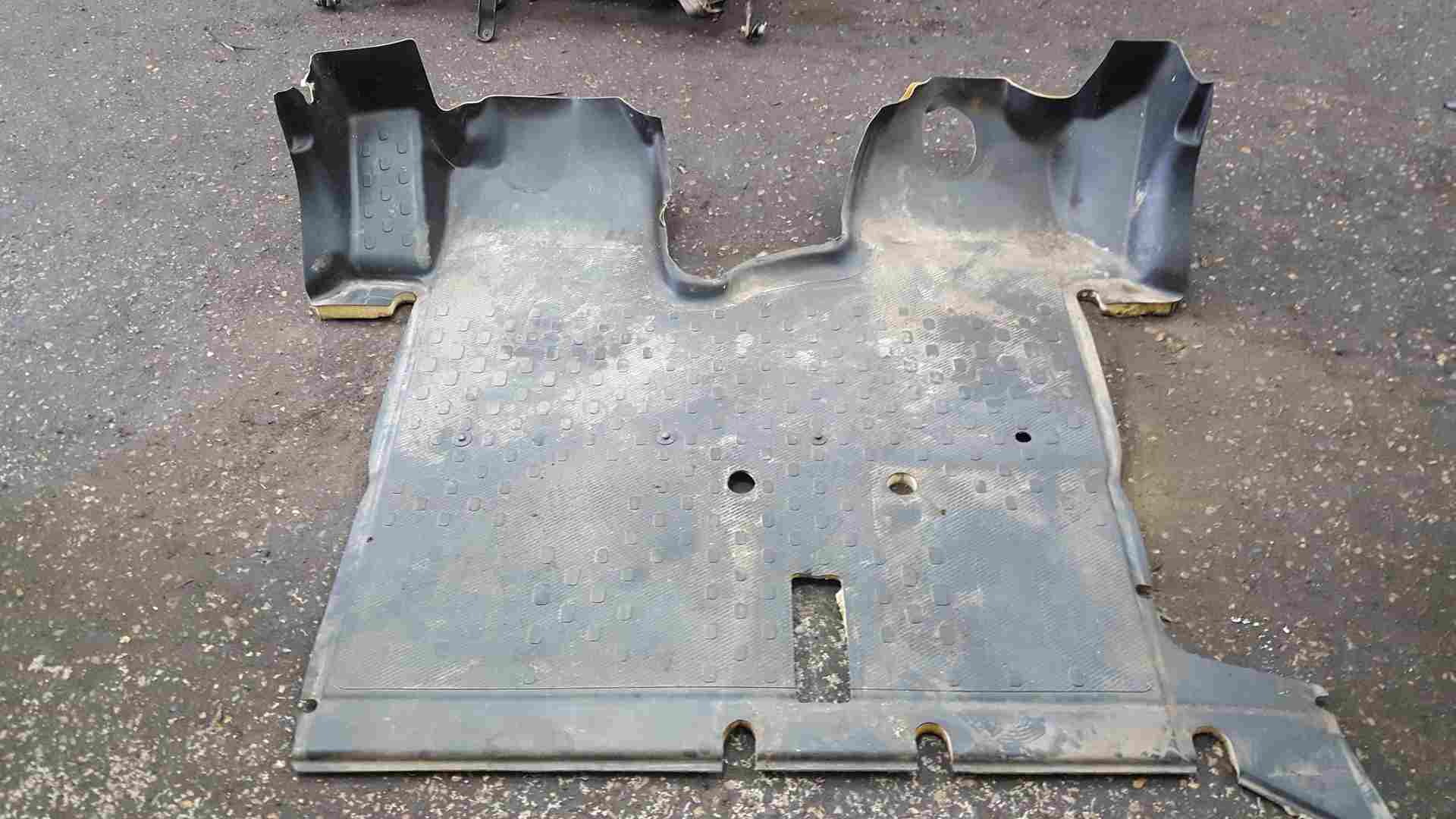 Renault Trafic MK3 2014-2018 Front Footwell Flooring Liner Mat