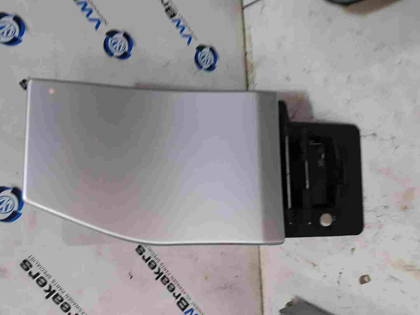 Renault Trafic MK3 2014-2018 Fuel Flap + CAP Silver Ted69 289105241R