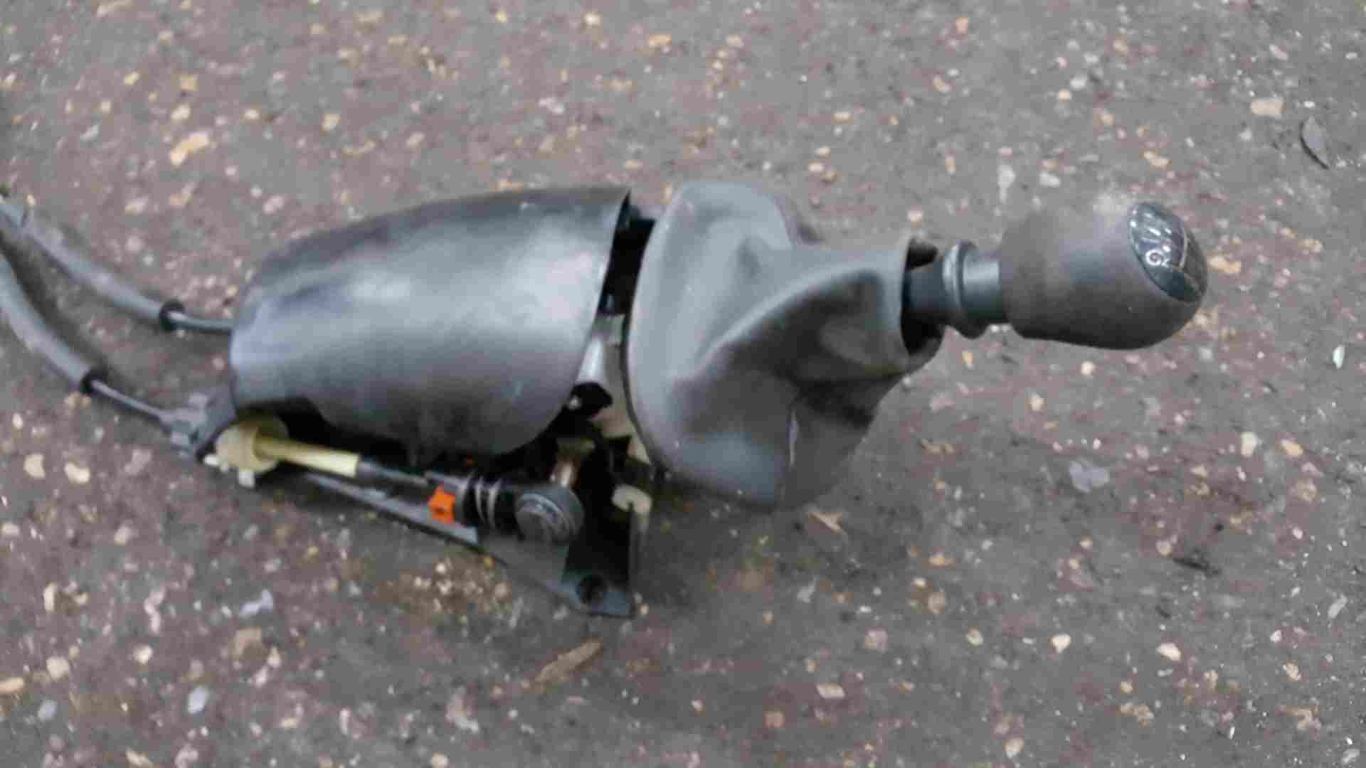 Thumb 3 Renault Trafic MK3 2014-2018 Gear Stick Gator With Linkage 6 Gears Shifter