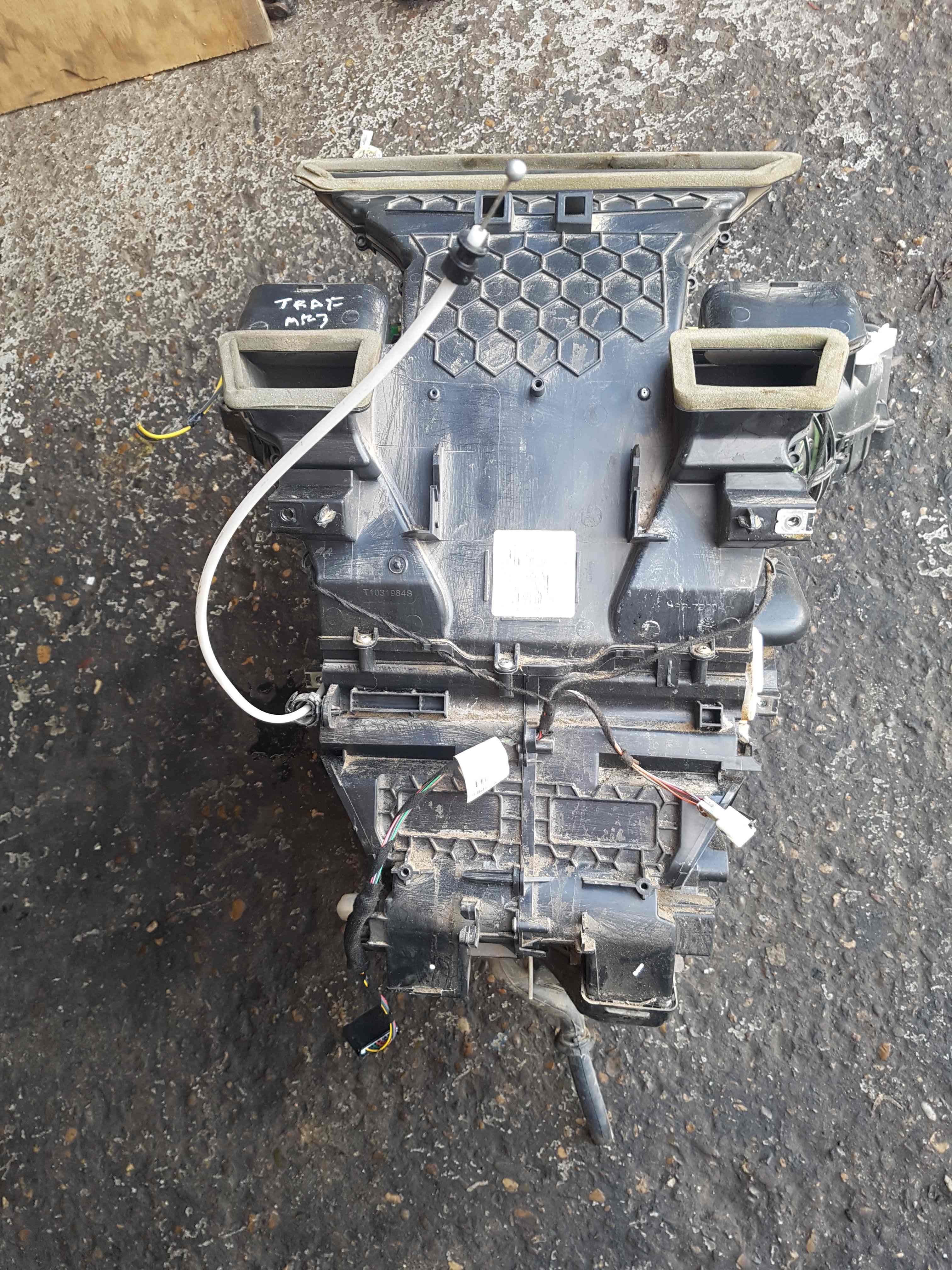 Renault Trafic MK3 2014-2018 Heater Blower Motor FAN Matrix 272700324r